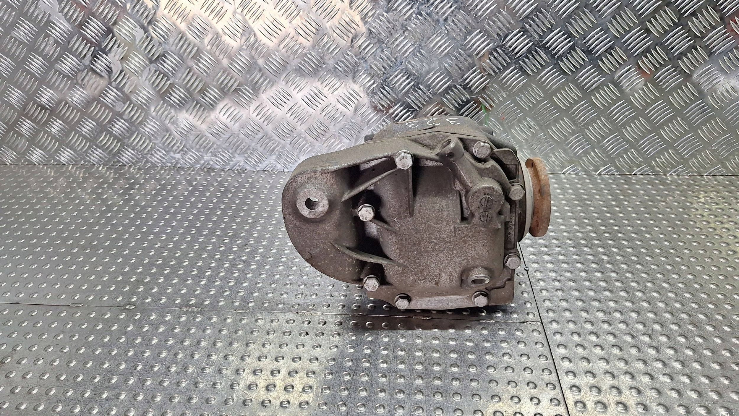 differential diff rear part 3.23 7529906 BMW E90 E91 N52 XDRIVE