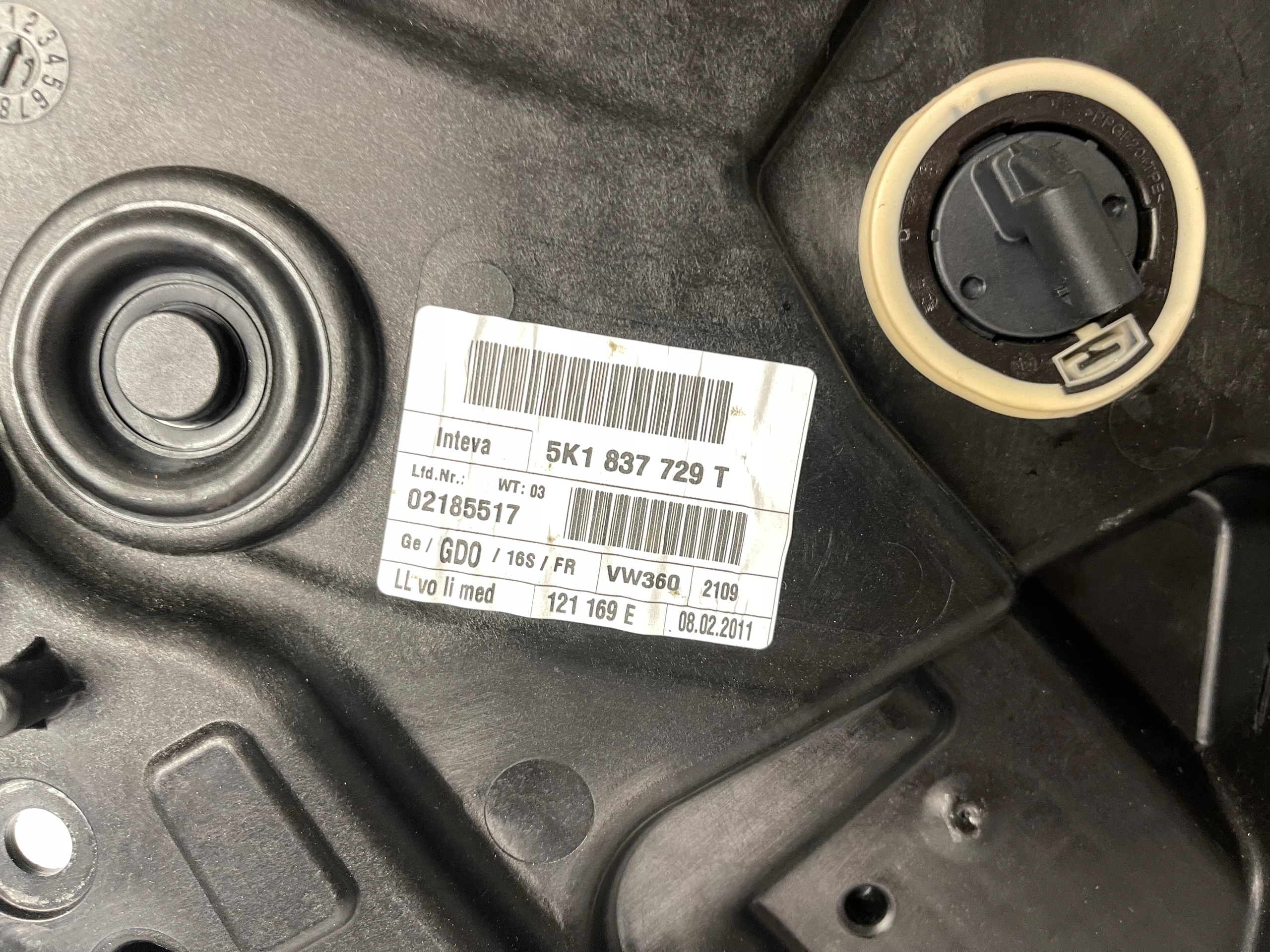 window regulator left front VW GOLF VI 5K1837729T