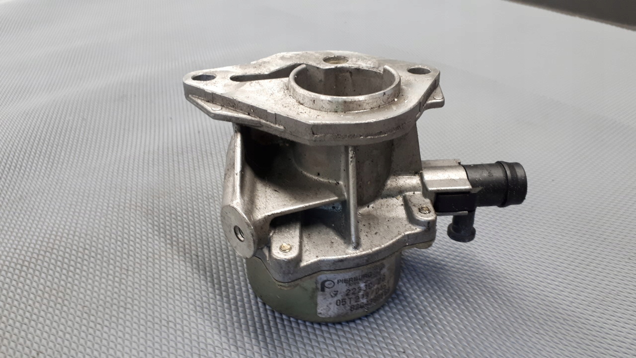 Renault OE 8200399569 pompa vacum