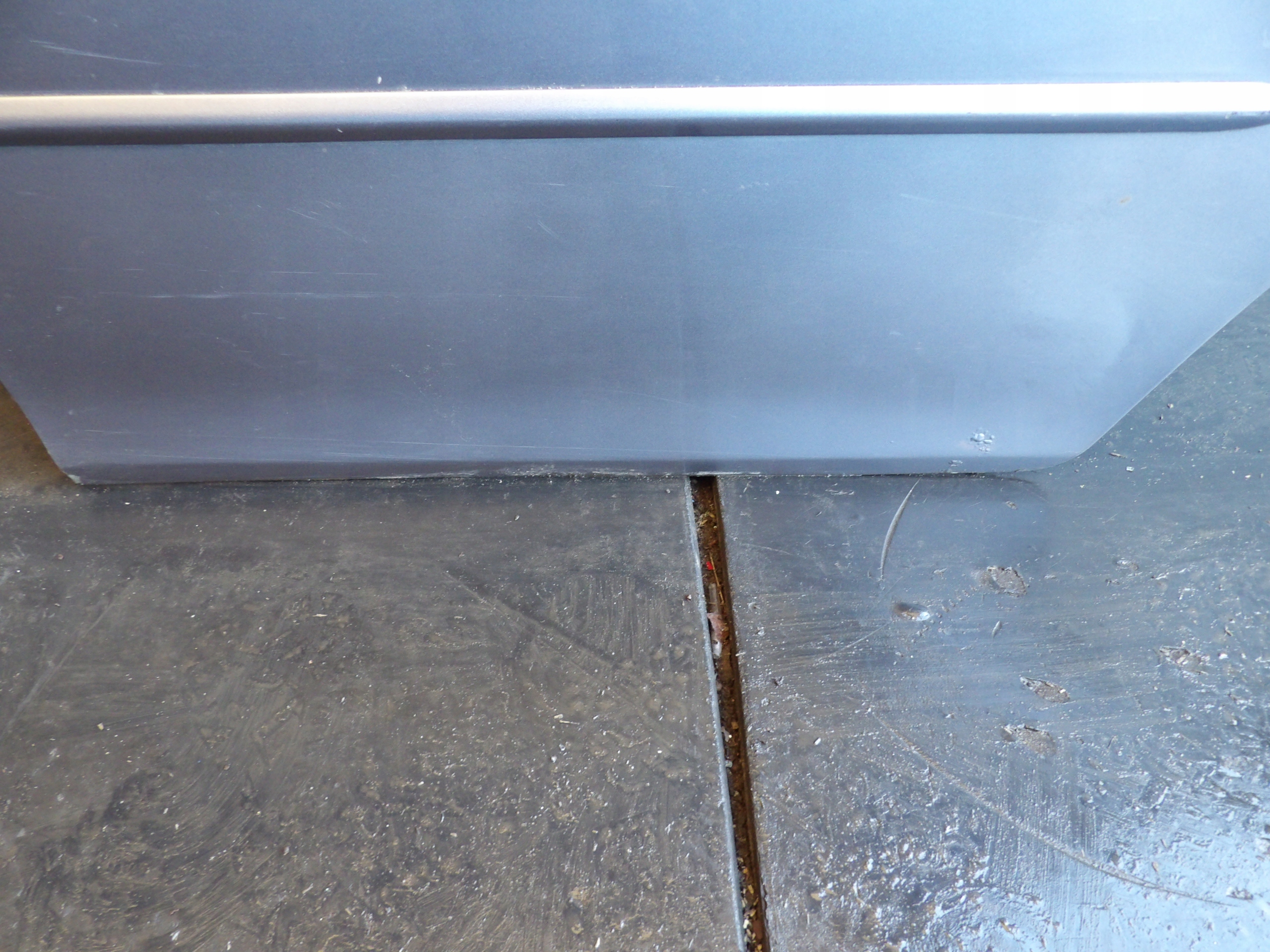 Mazda 6 and door rear. left kombi lift