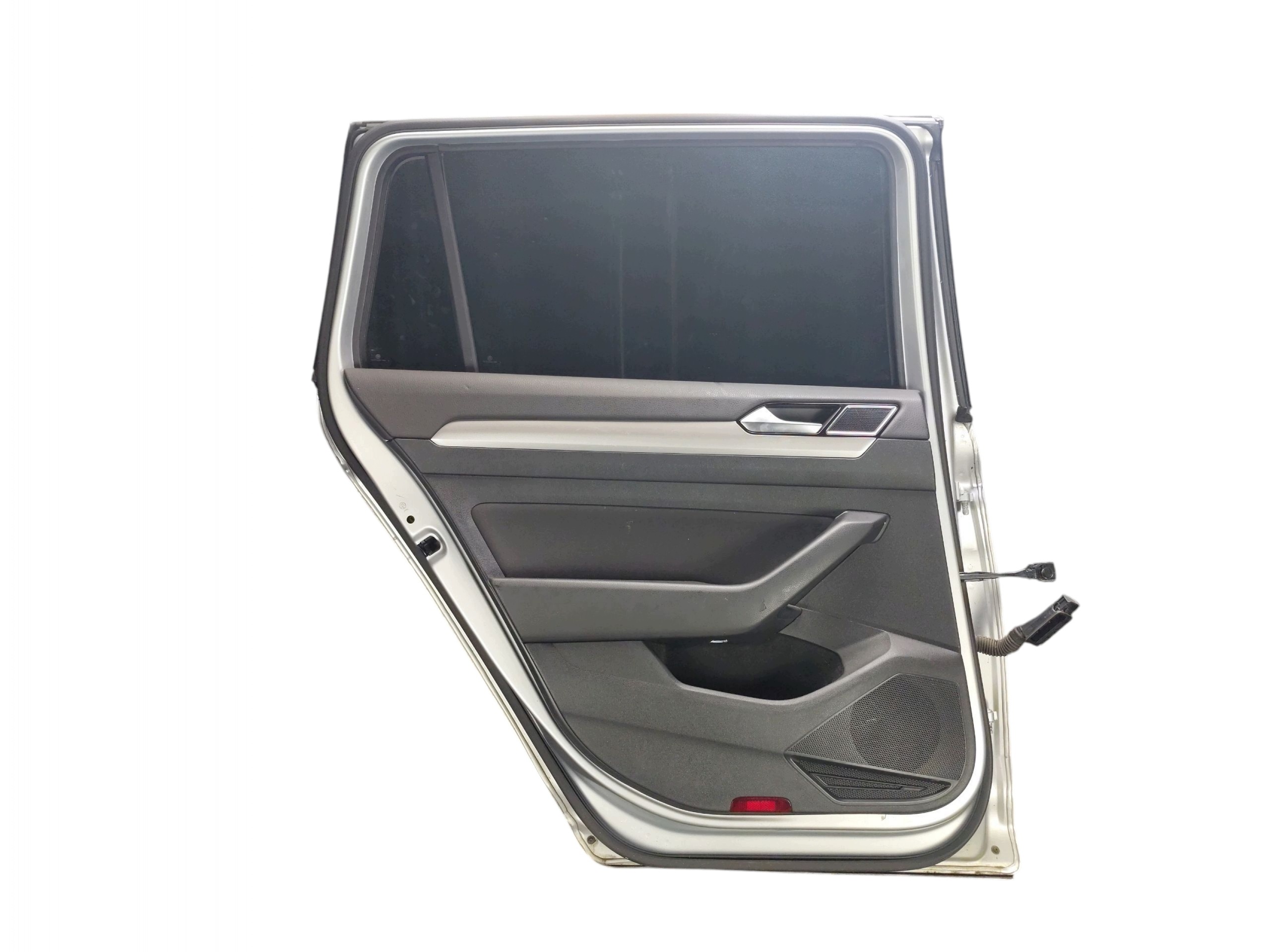 tür links heck VOLKSWAGEN PASSAT B8 (2014-2019) KOMBI code LAKIERU LA7W
