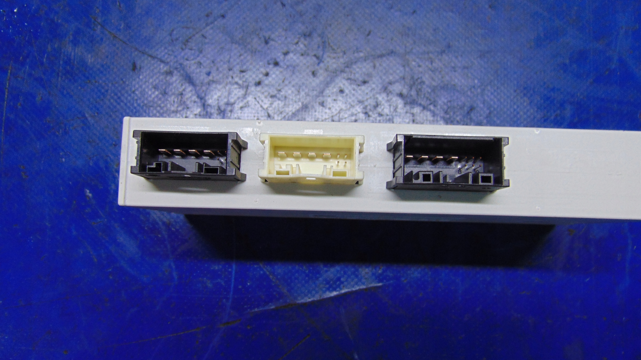 control unit bonnet boot BMW F30 F31 10-18 ROK