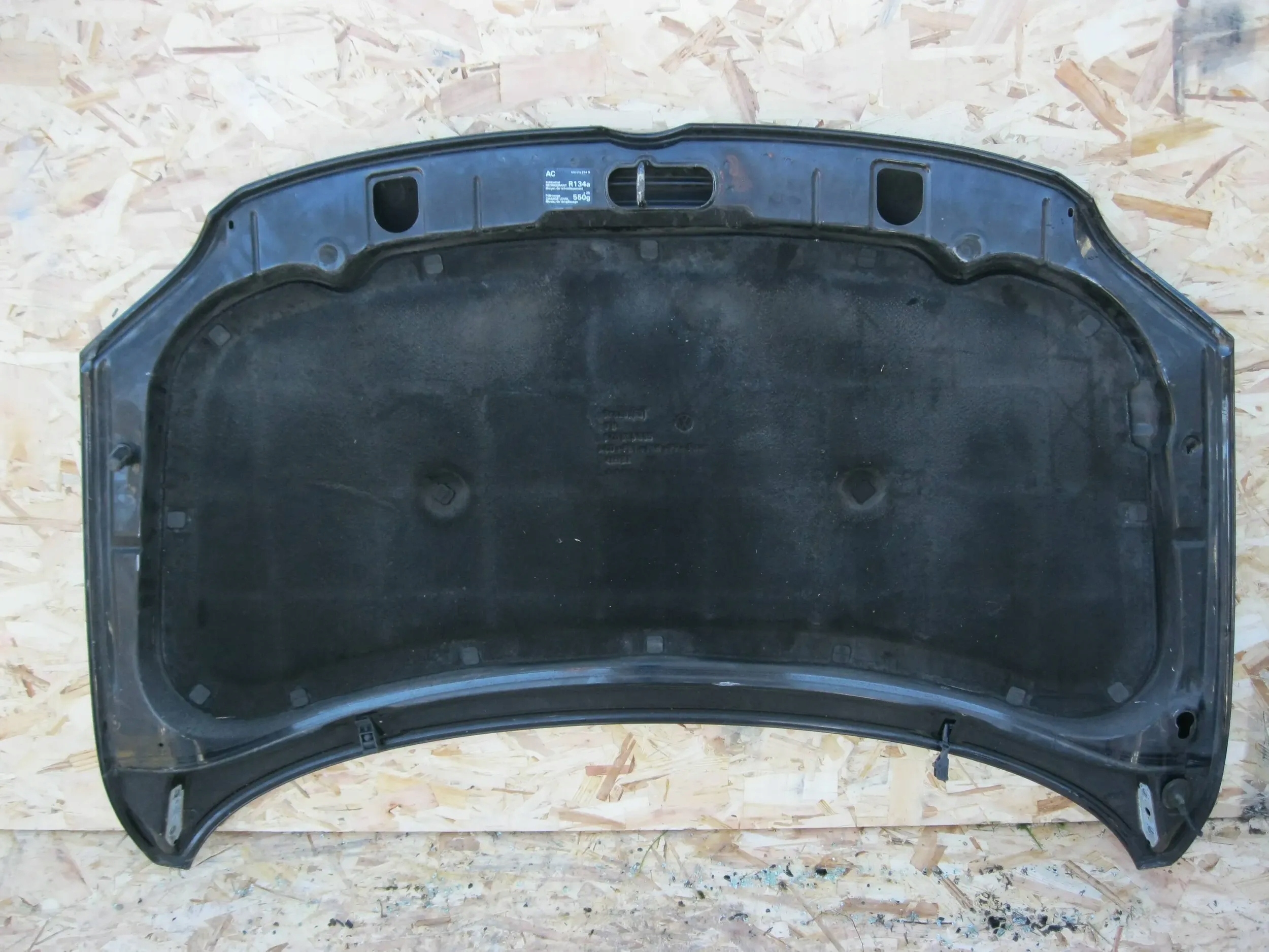 bonnet front VW Volkswagen Fox 03