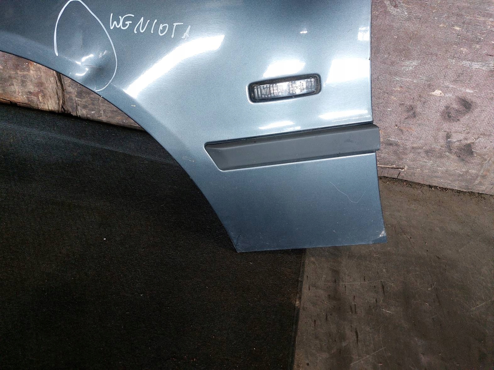 BŁOTNIK LEWY PRZÓD BMW E39 397/7 ANTHRAZIT METALLIC Typ samochodu Samochody osobowe