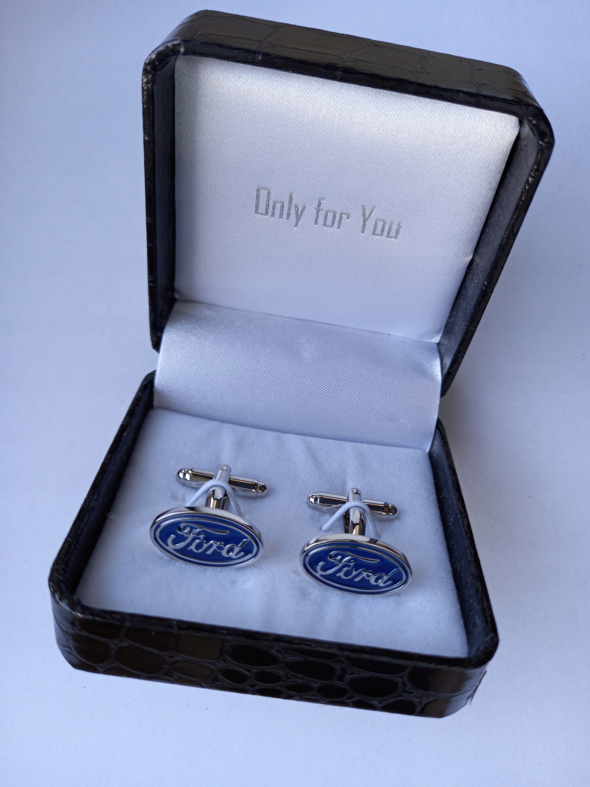 Exciting manžetové knoflíčky na košili Ford