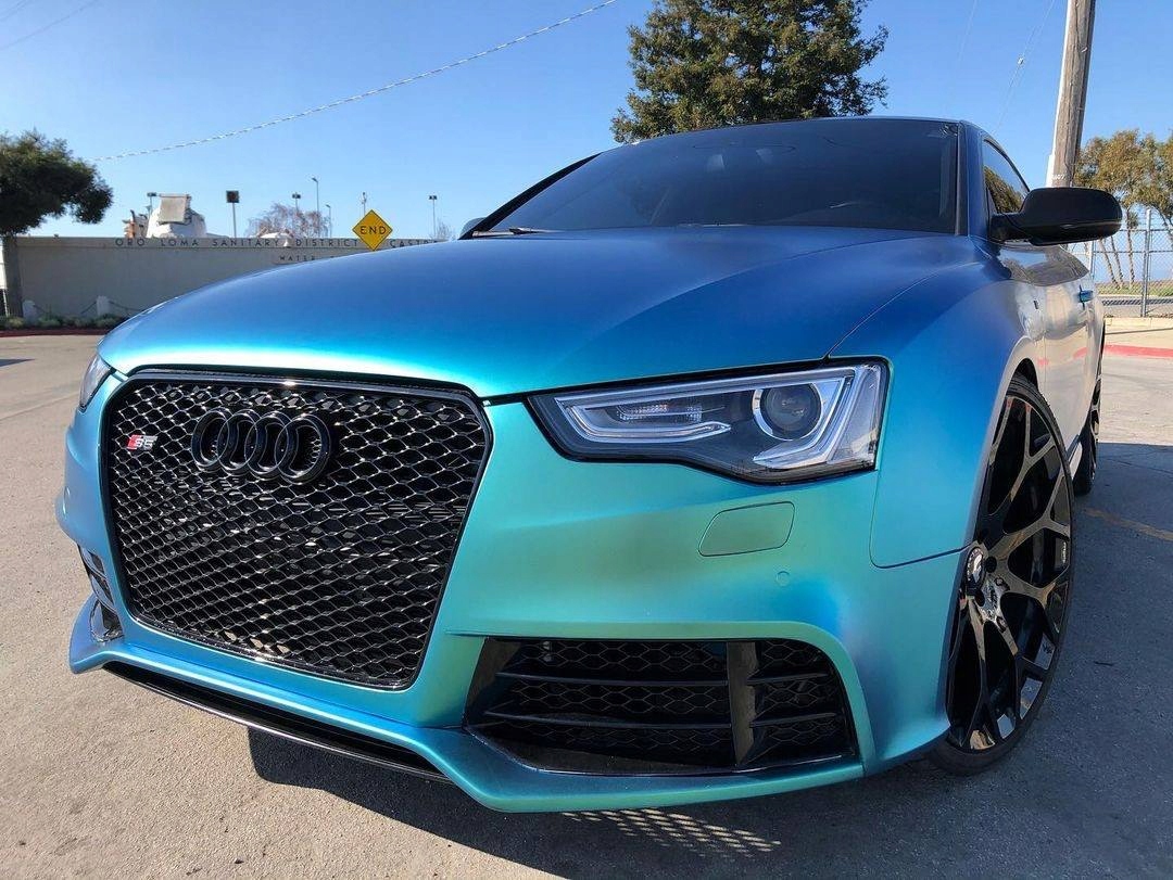 FOLIA BŁĘKITNA SATYNA 20m PERŁA CHROM MAT SAMOCHODOWA NIEBIESKA OKLEINA Kod producenta 99097