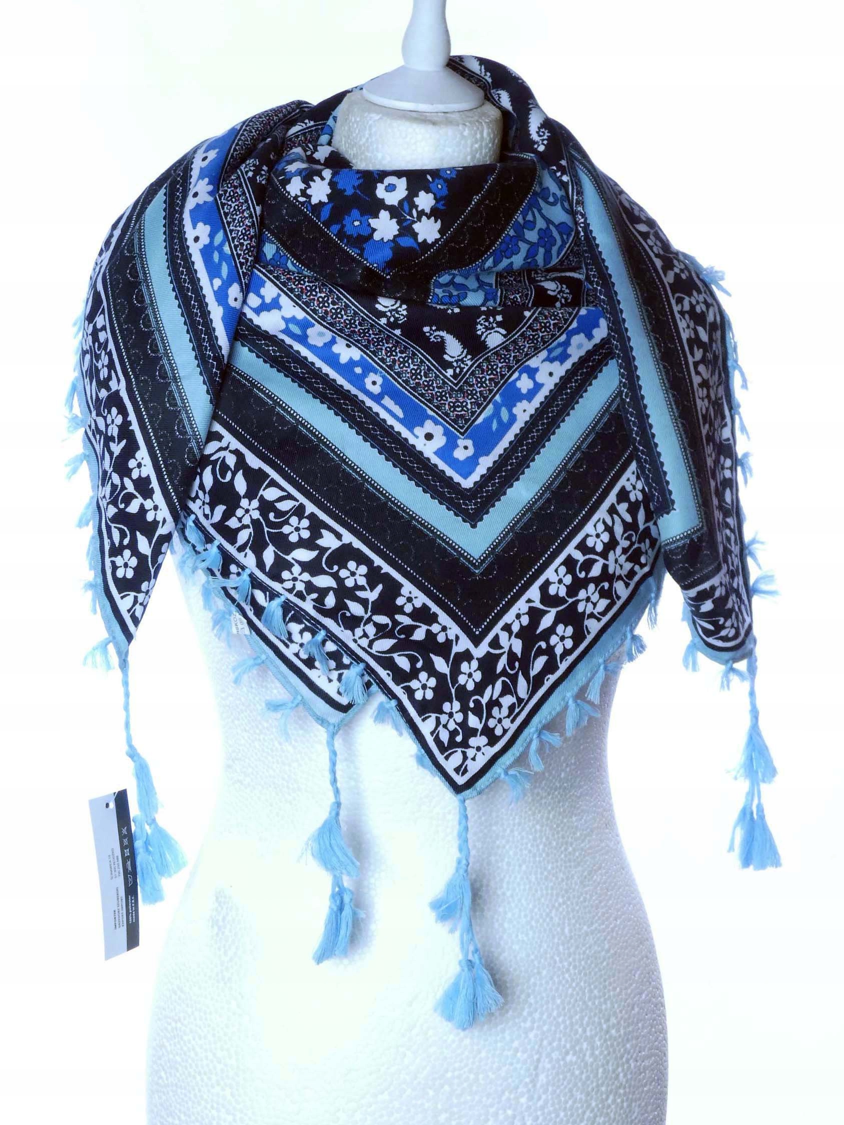 

Wzorzysta chusta apaszka ornamenty etniczne Wiosna
