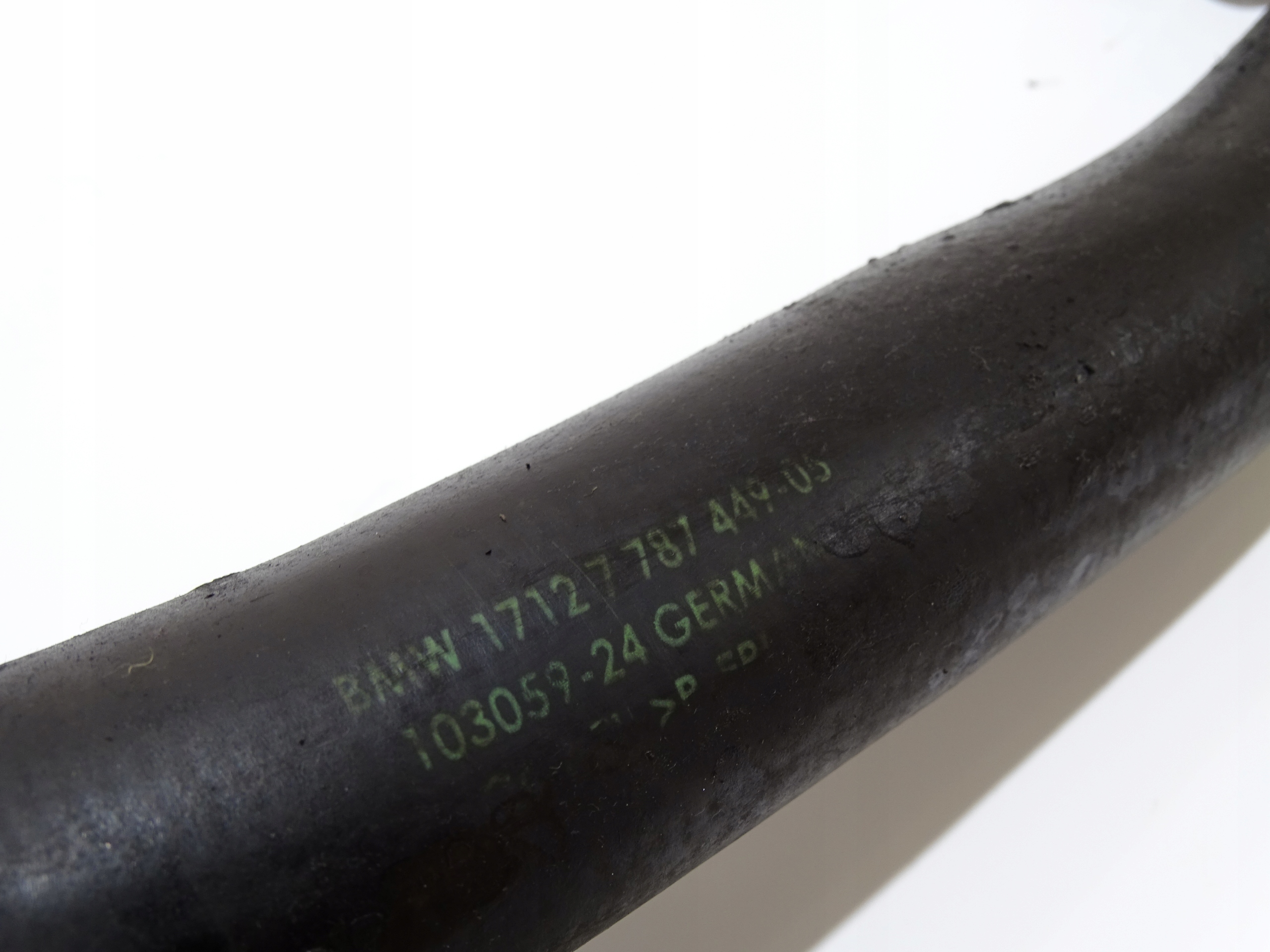 prijenos crijevo vode BMW E60 E61 306D5 OE 7787449 (4642477)