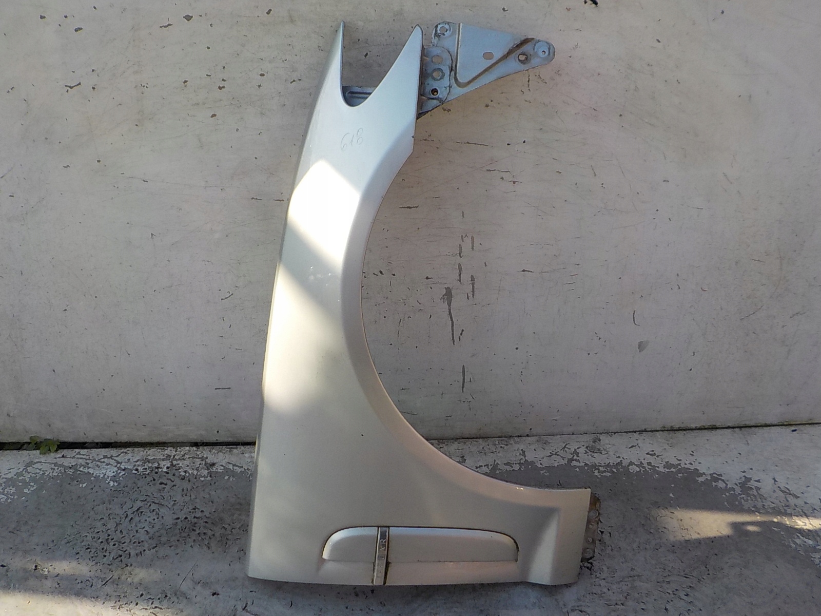 618 JAGUAR XF X250 fender right front front