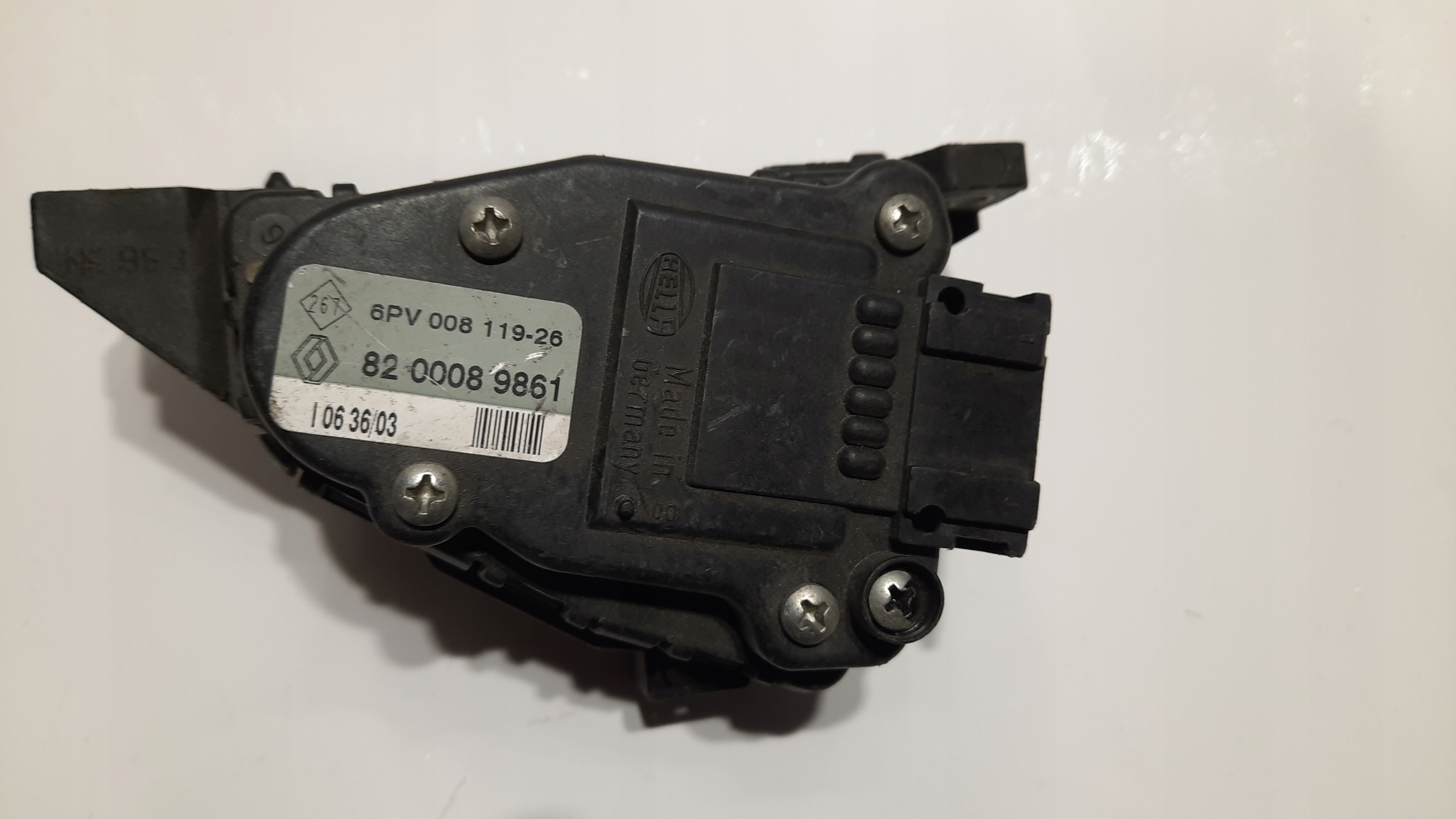 RENAULT CLIO II POTENCJOMETR GAZU 8200089861