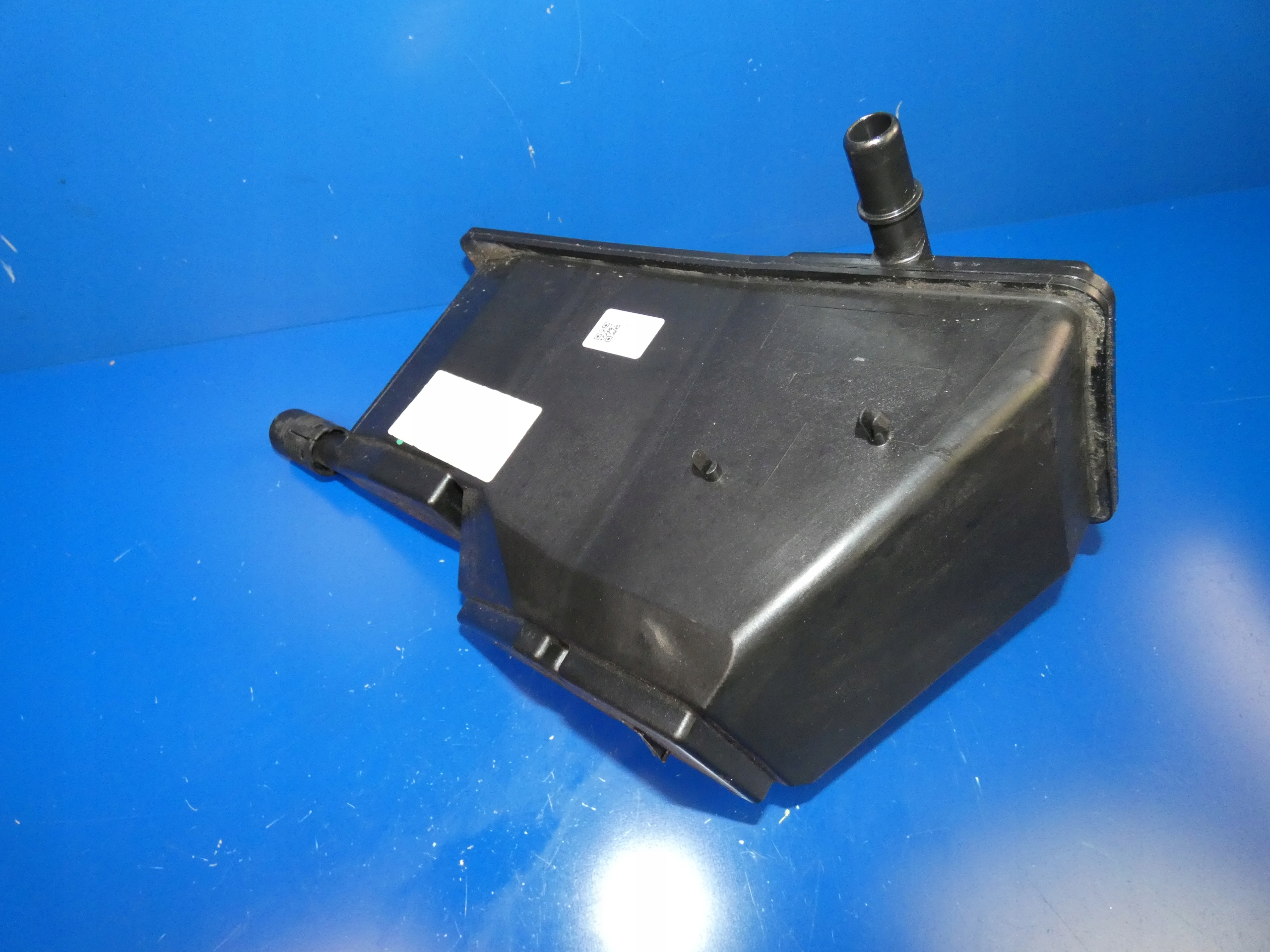 A2474701704 - A w177 W247 GLA 1.3 b вугільний паливний фільтр