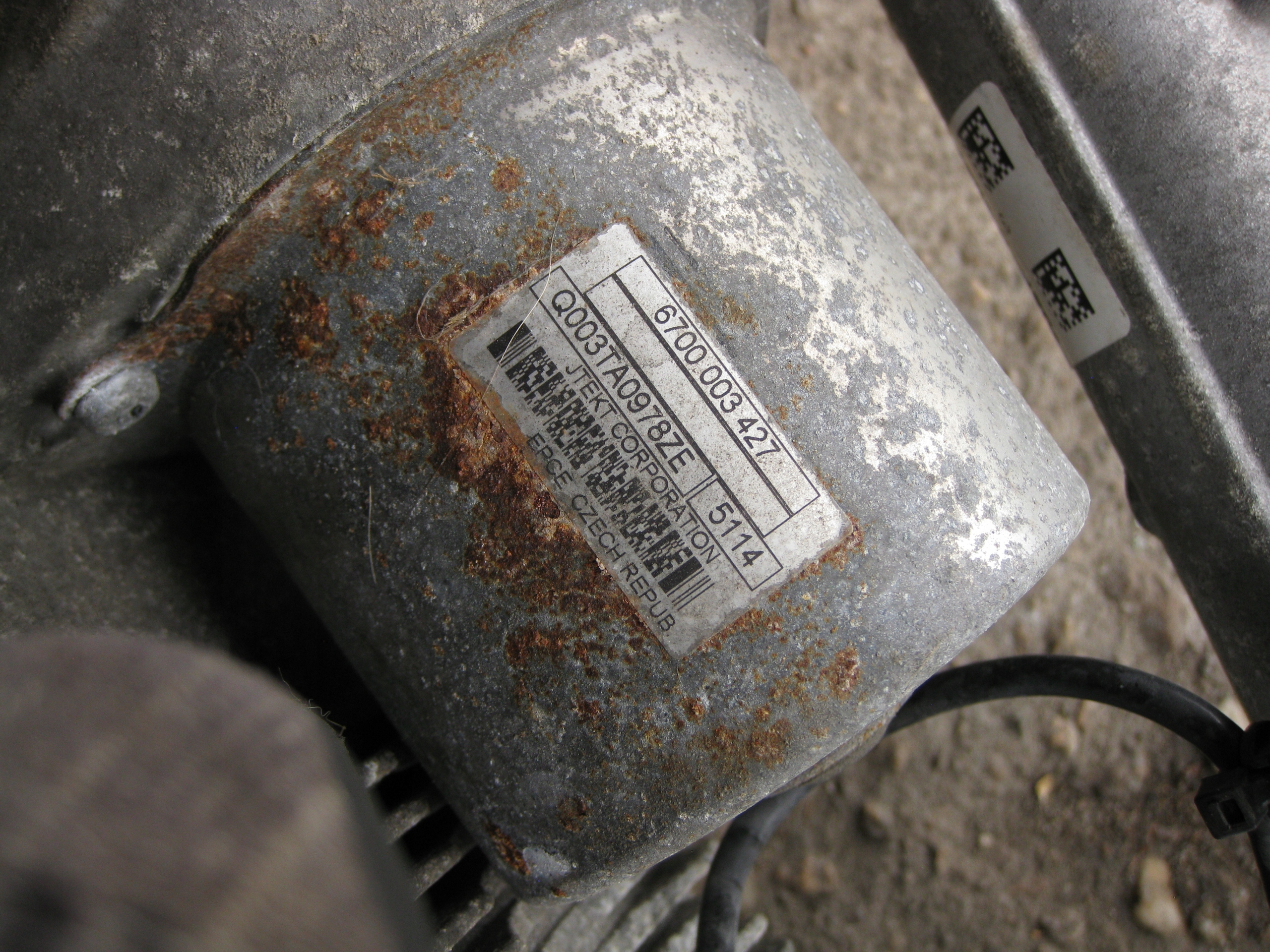 MERCEDES W246 2.2 CDI 14R Boîter direction 2464602101