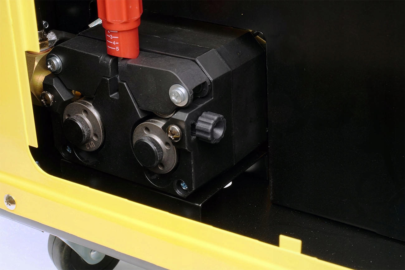 MIGOMAT Magnum MIG 240 Dual Puls Synergia SPAWARKA Model MIG 240 Dual Puls