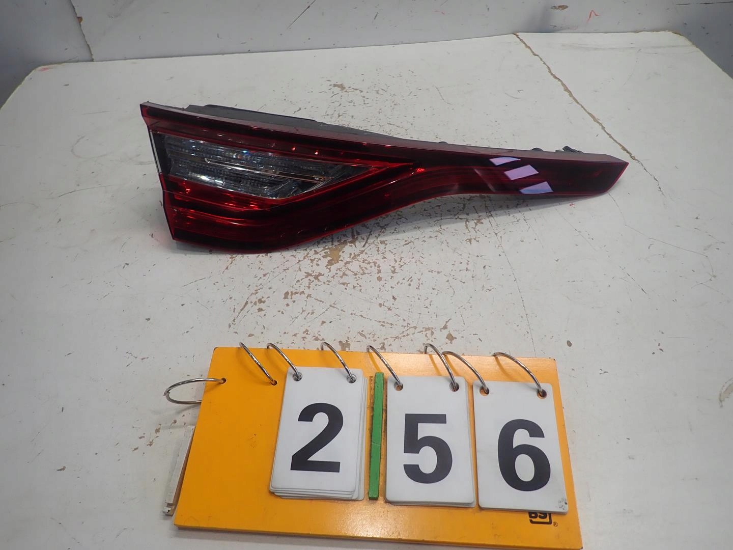 light rear part rear left RENAULT MEGANE IV 2016- HB