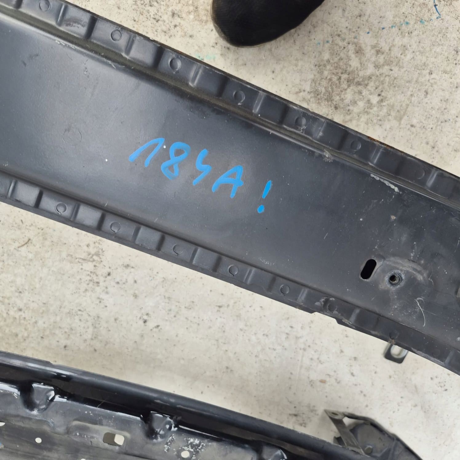VOLVO V50 04-12 support panel for radiators pillar sider