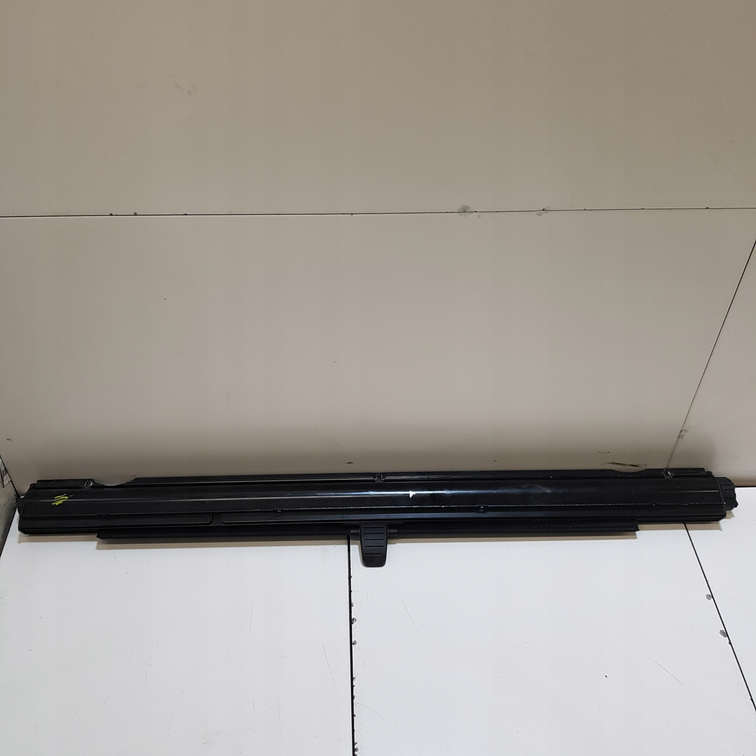 blinds door left rear AUDI A4 B8 8K9861333C
