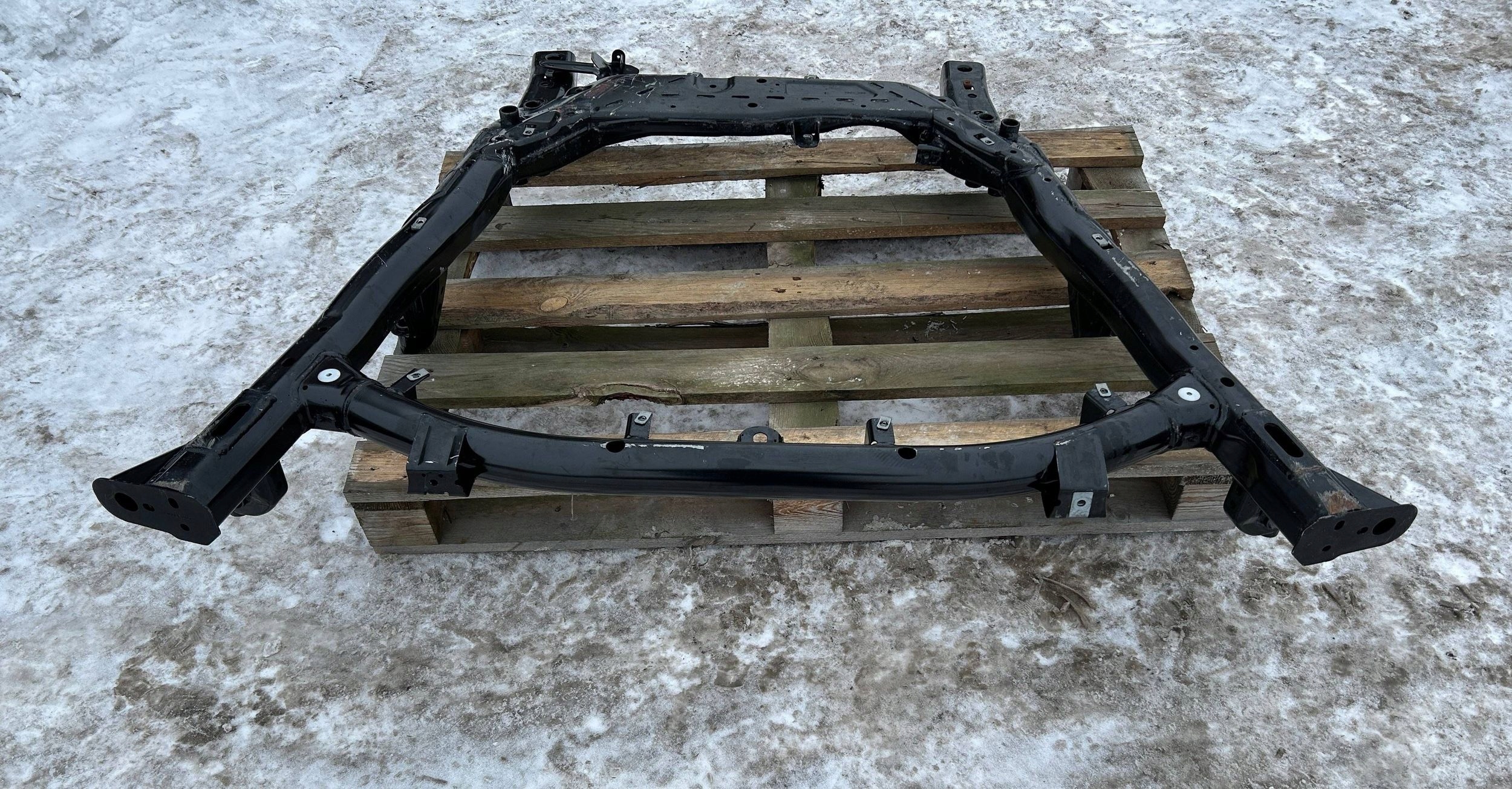 axle beam subframe suspension beam front front Chrysler Pacifica 2017