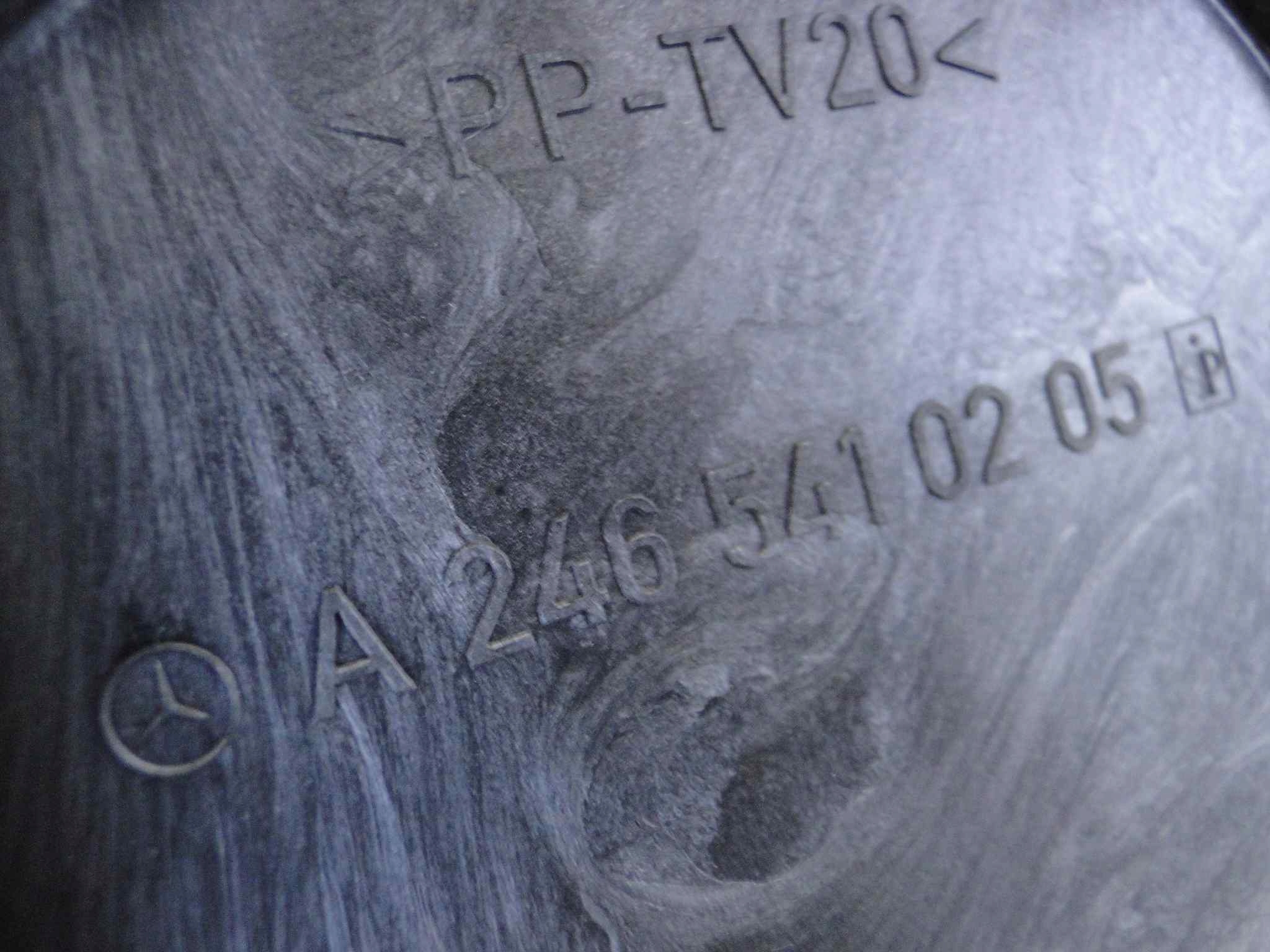 MERCEDES CLA 117 OSŁONA TYLNA AKUMULATORA Producent części Mercedes-Benz OE