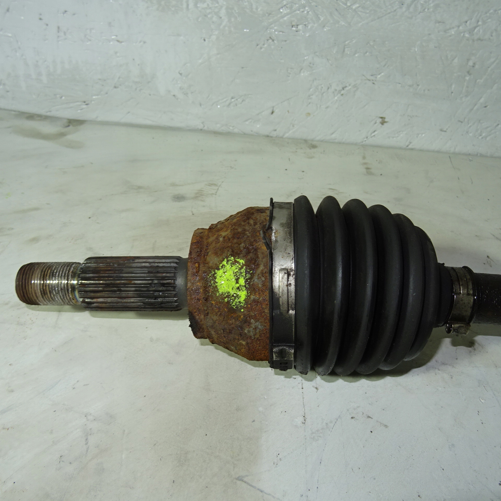 FORD FIESTA MK7 semi-axis left front 8V51-3B437-AAA