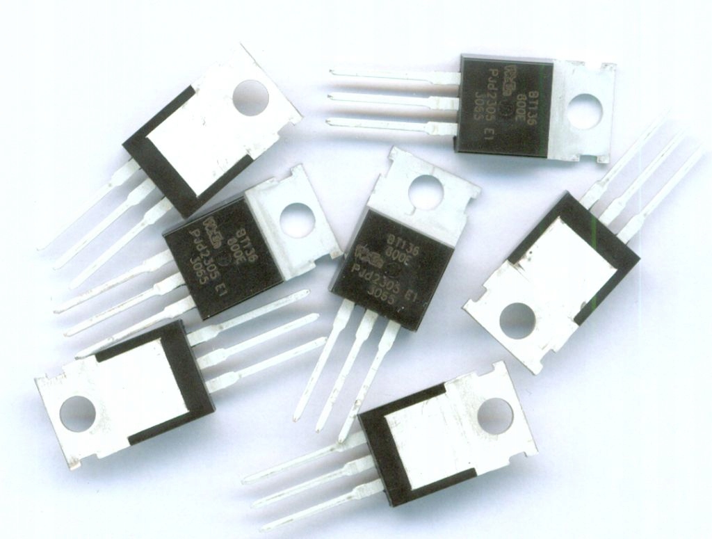 [2 szt.] BT136/800E 4A 800V 35mA TO-220 METAL TRIAK