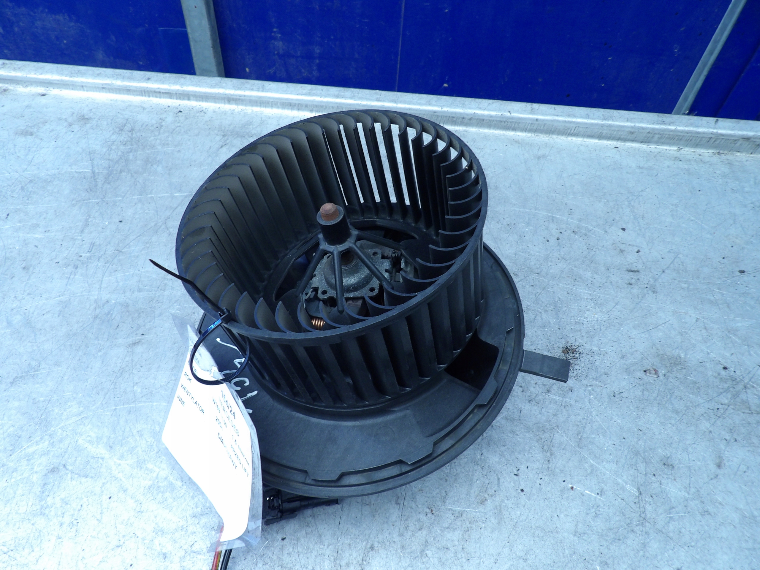 Mercedes W169 ventilátor topení A1698200642