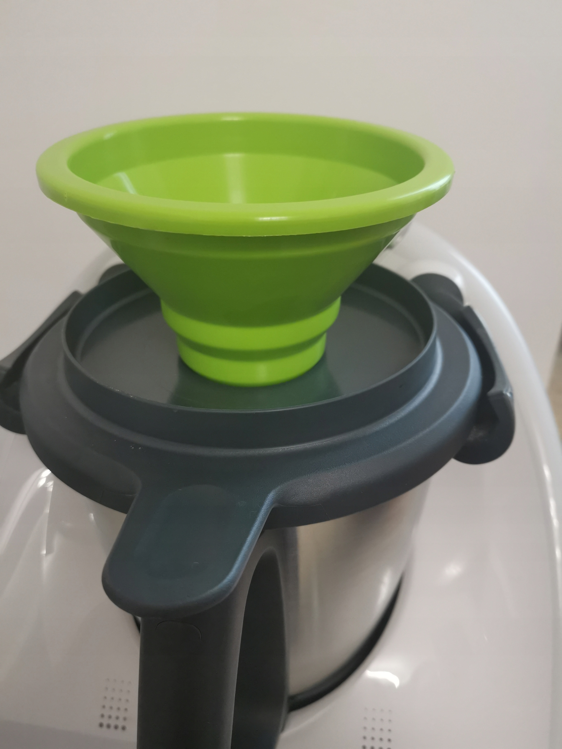 Lejek do naczynia i słoików do VORWERK Thermomix i Monsieur Cuisine Marka inna