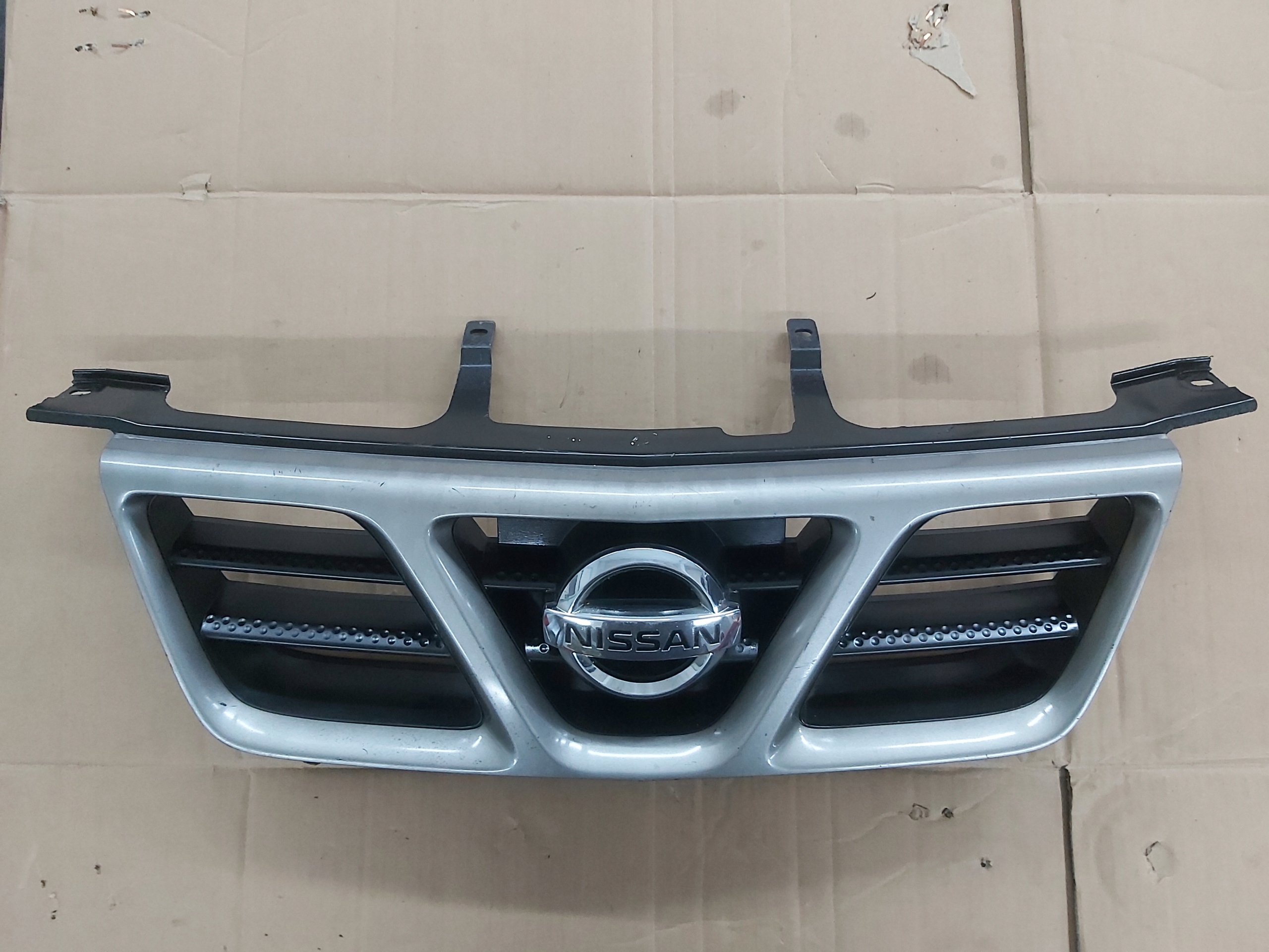 grill grille radiator K74112 NISSAN X-TRAIL BDB!!