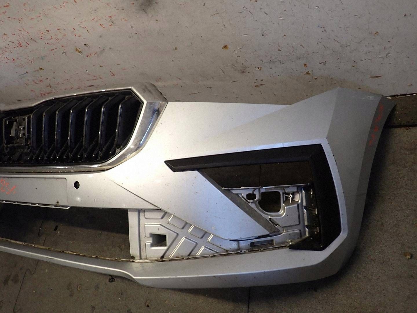 bumper front front SKODA SCALA LIFT 2023- 657807221F