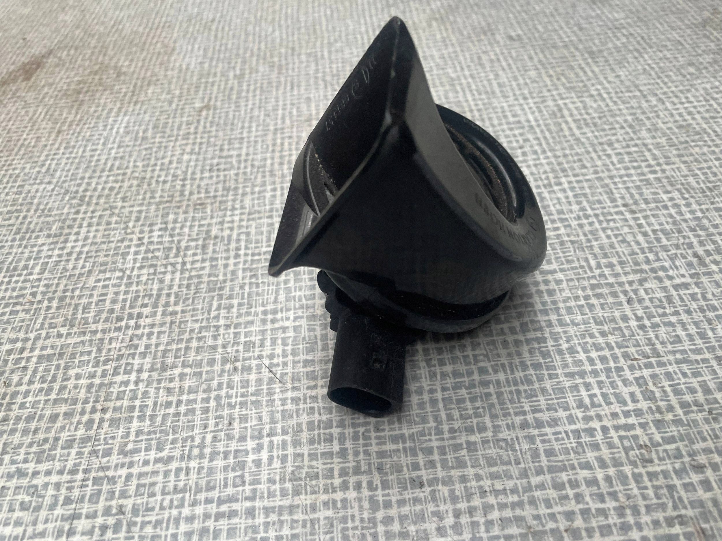 KLAKSON VOLKSWAGEN TRANSPORTER - CARAVELLE T6 5Q0951221D @A