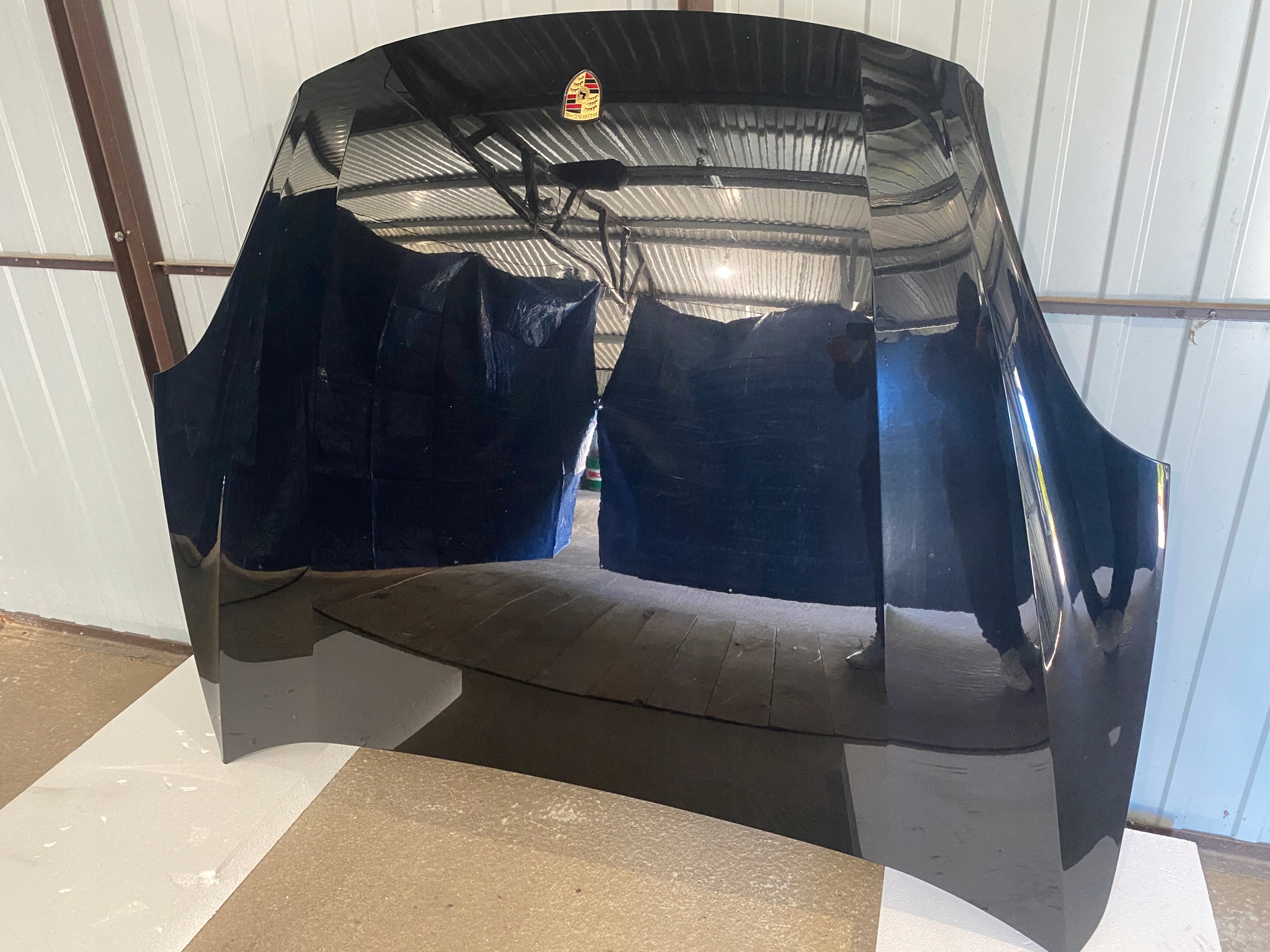 PORSCHE CAYENNE II LIFT 7P MASKA CZARNA IDEALNA