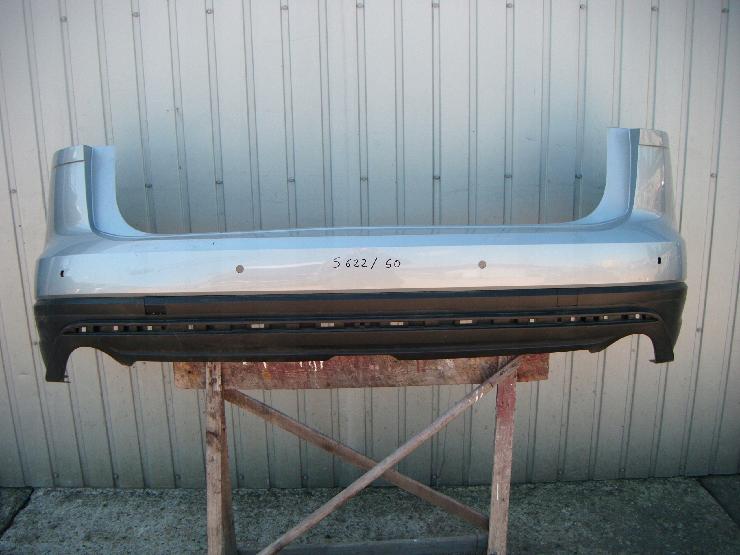 VW TOUAREG III 18- ZDERZAK TYŁ 760807421A