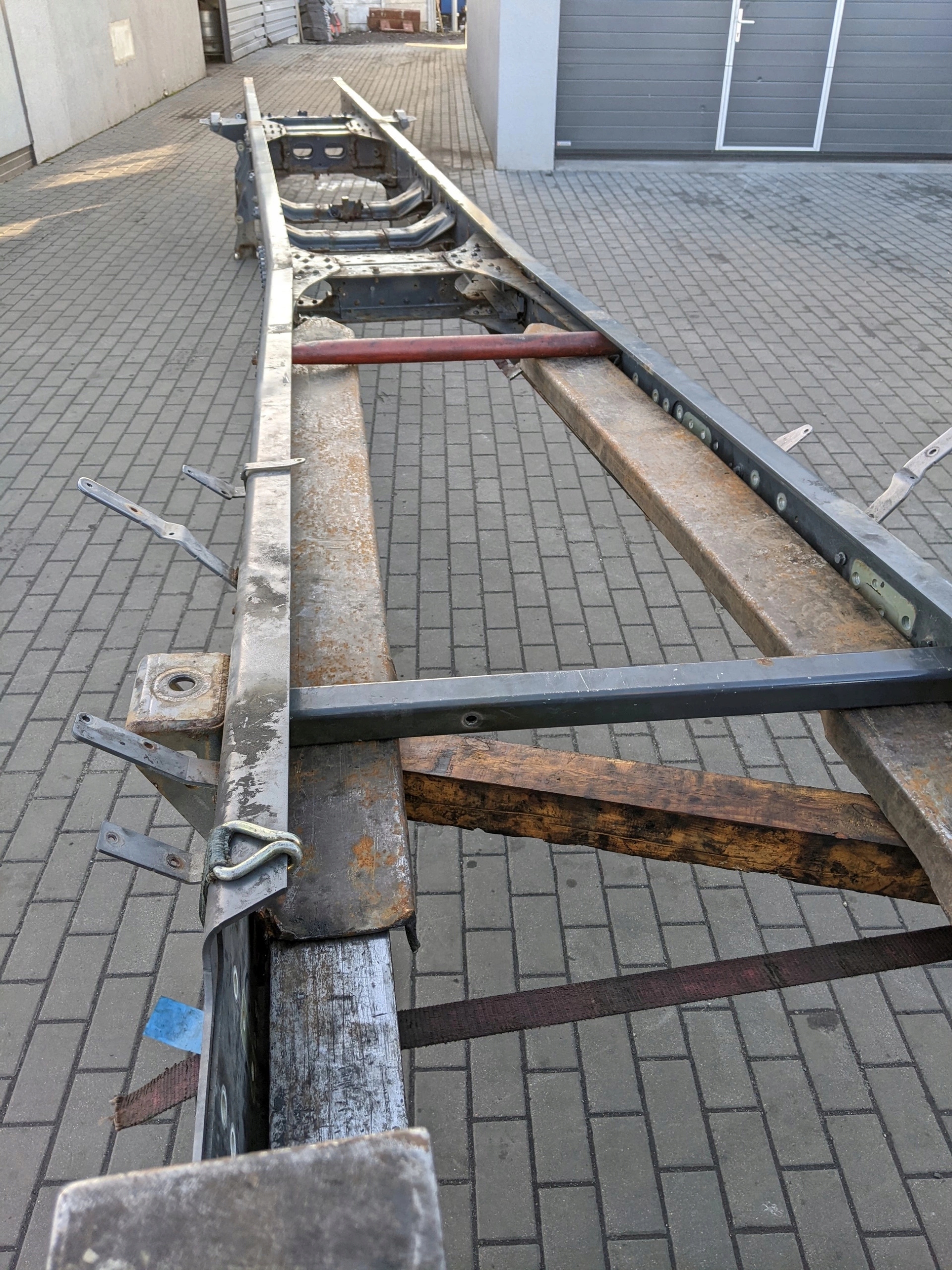 RAMA DAF BDF EURO 6 2015 ROK Car type Trucks