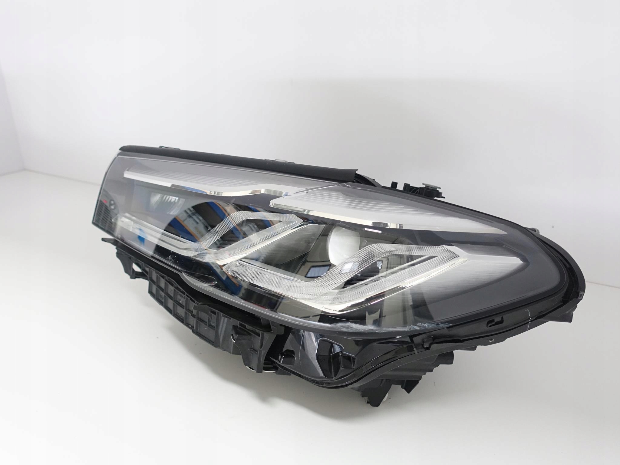 BMW 5 G30 G31 LCI 20-24 FULL LED left EU front light