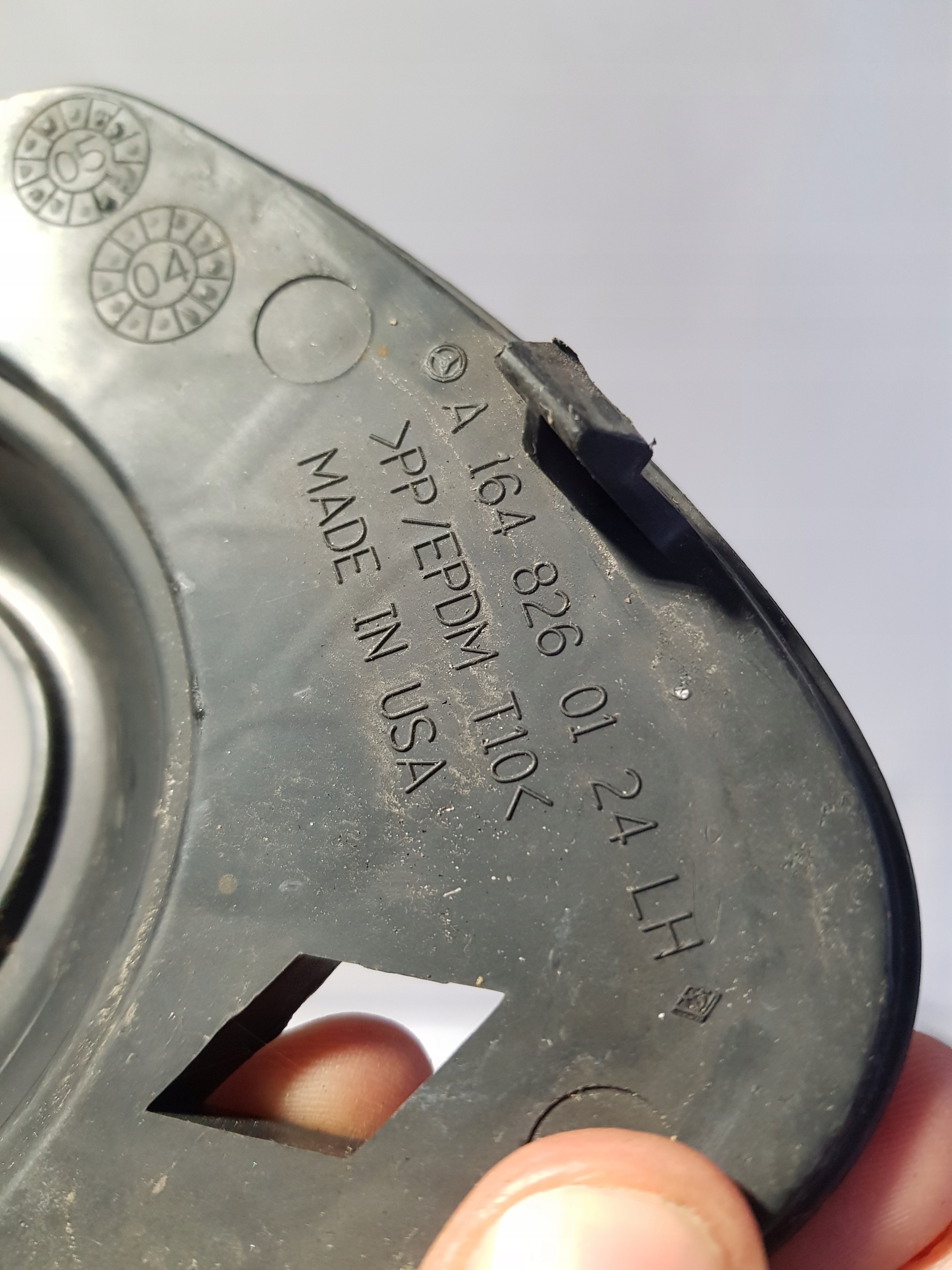 mřížka nárazníku MERCEDES ML W164 A1648260124 levá