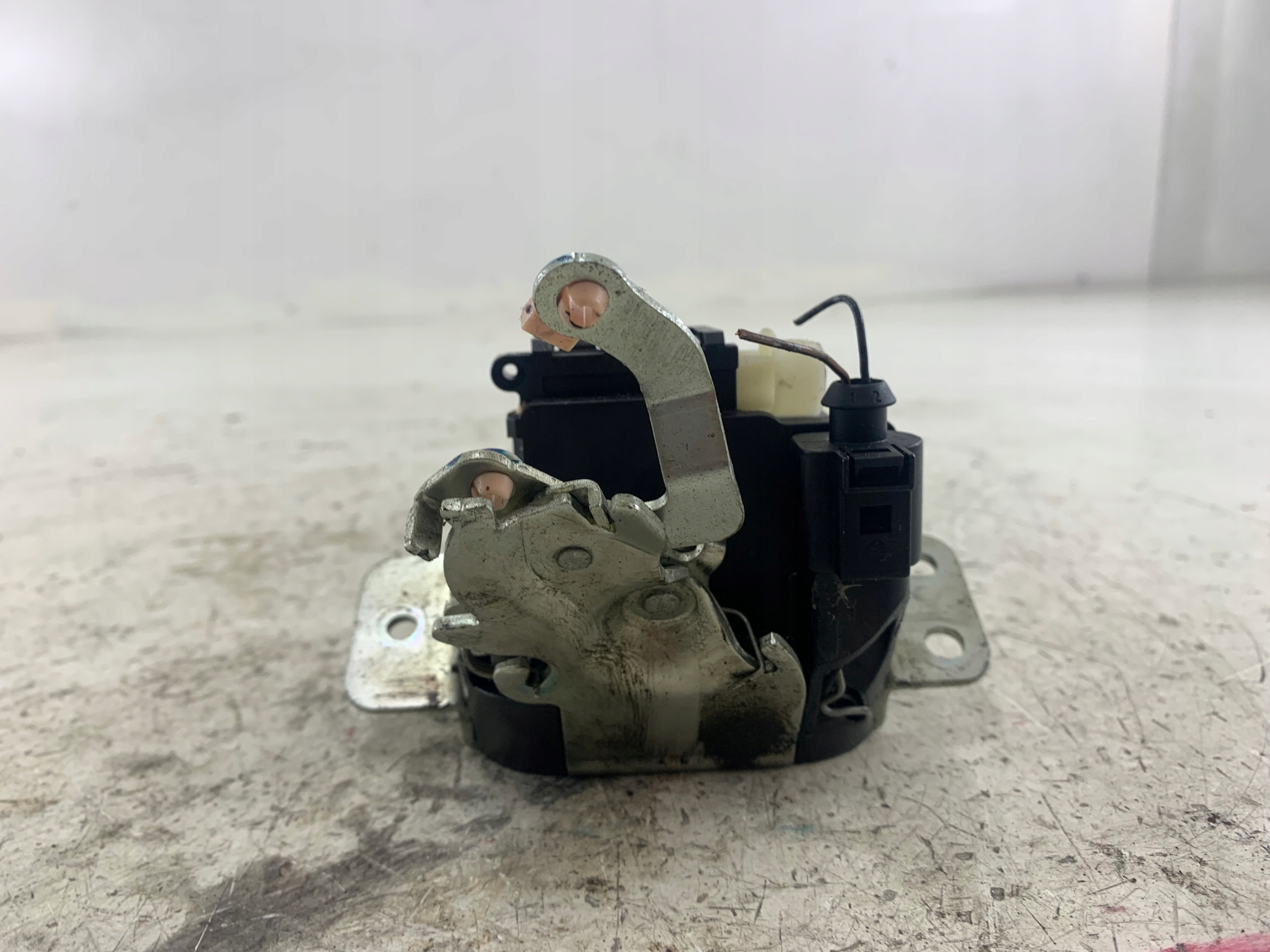 MITSUBISHI COLT VI lock bonnet boot