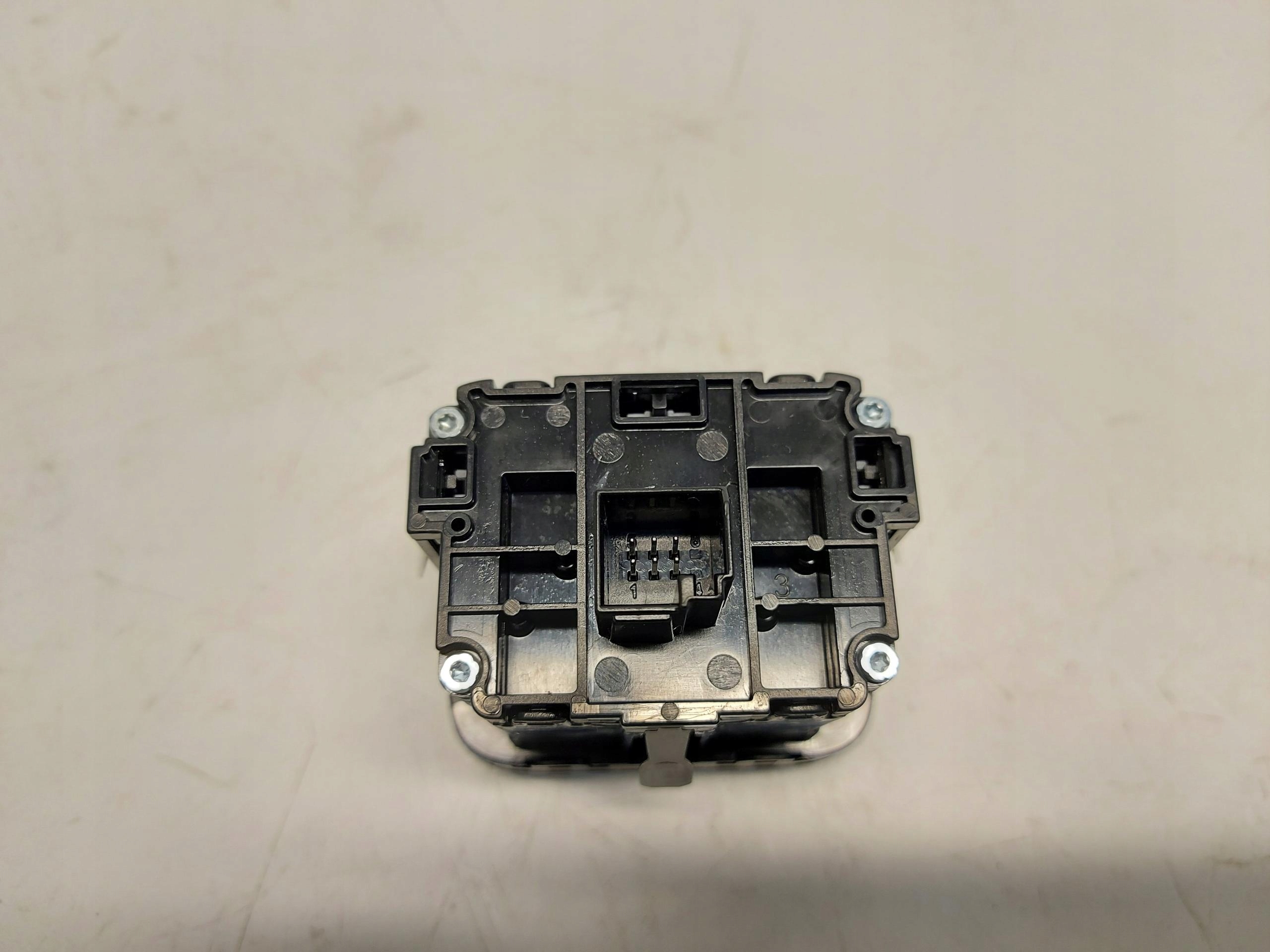 Mercedes W254 GLC 220d PANEL button brakes A2239057706
