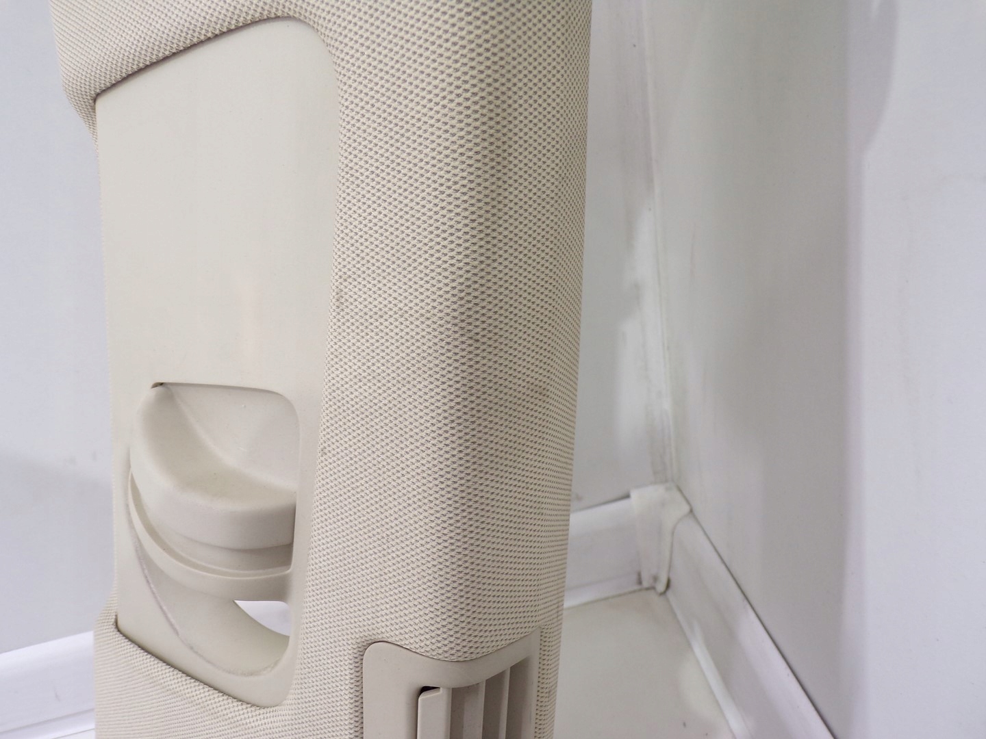 4M0867244B OSŁONA SŁUPKA B PRAWA AUDI Q7 4M Produkt generyczny osłona słupka