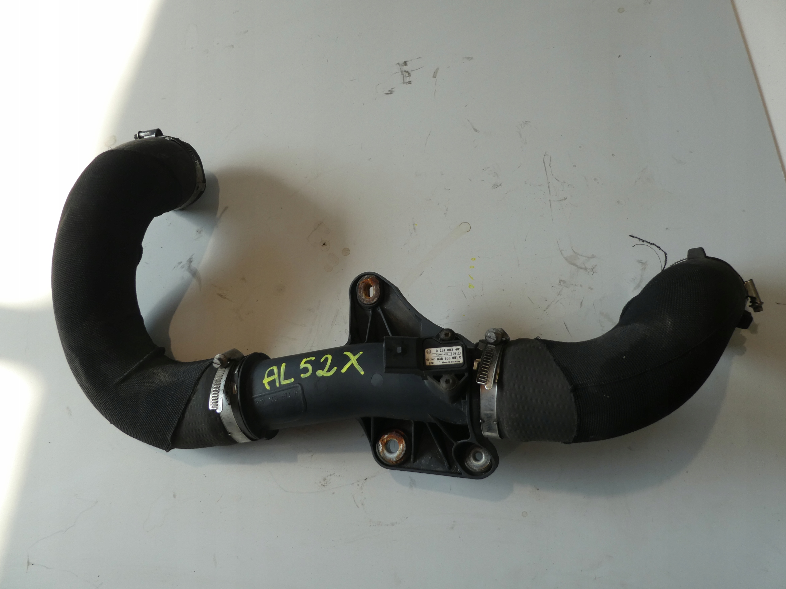AUDI trouba intercoolera 8K0145673R
