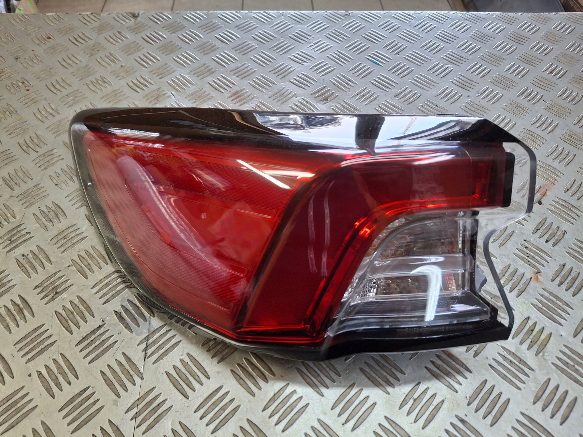 light rear left NAROZNA FORD KUGA III MK3 2019R->