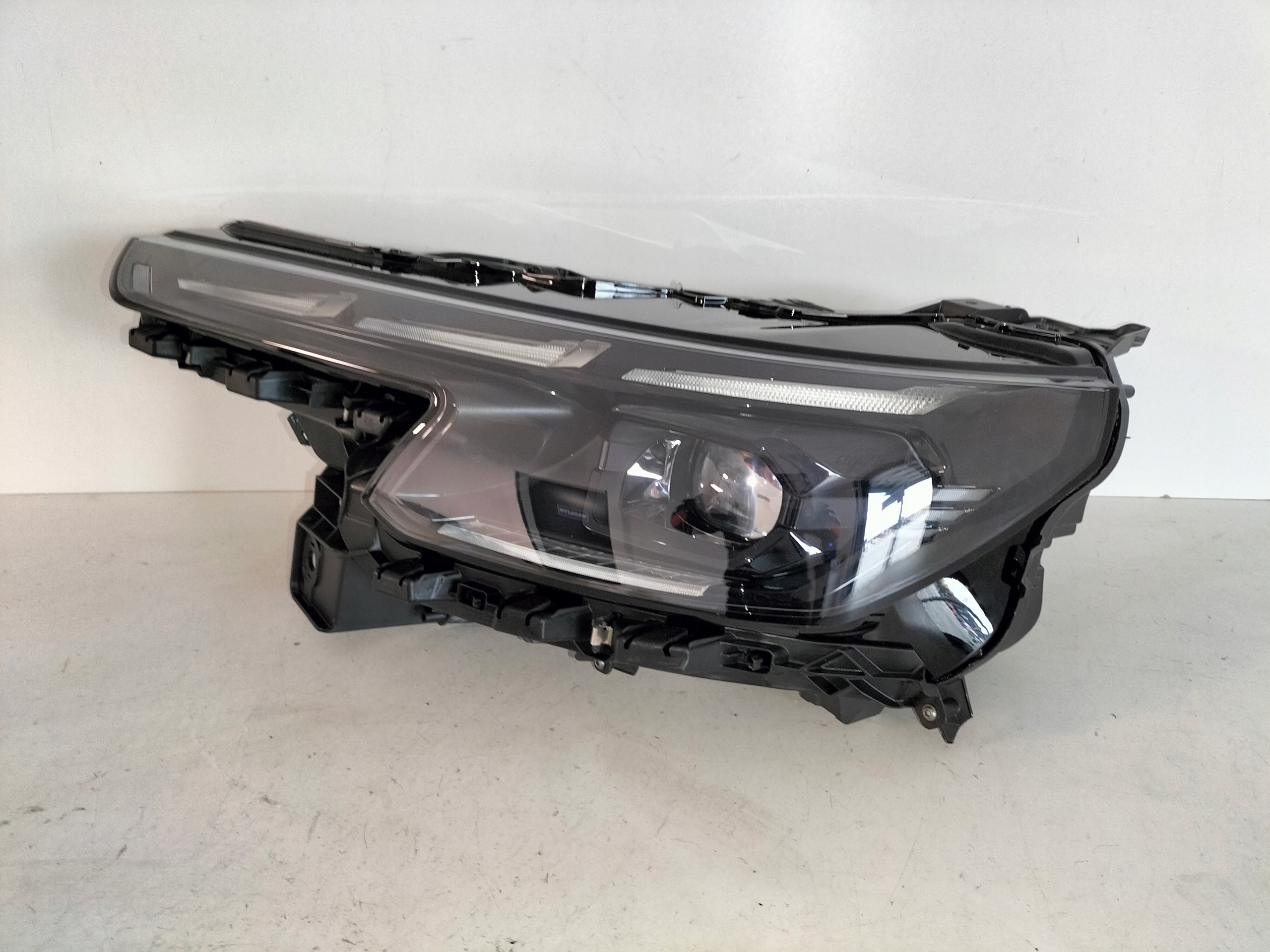 light front reflektor left ALFA ROMEO MILANO JUNIOR 24- FULL LED