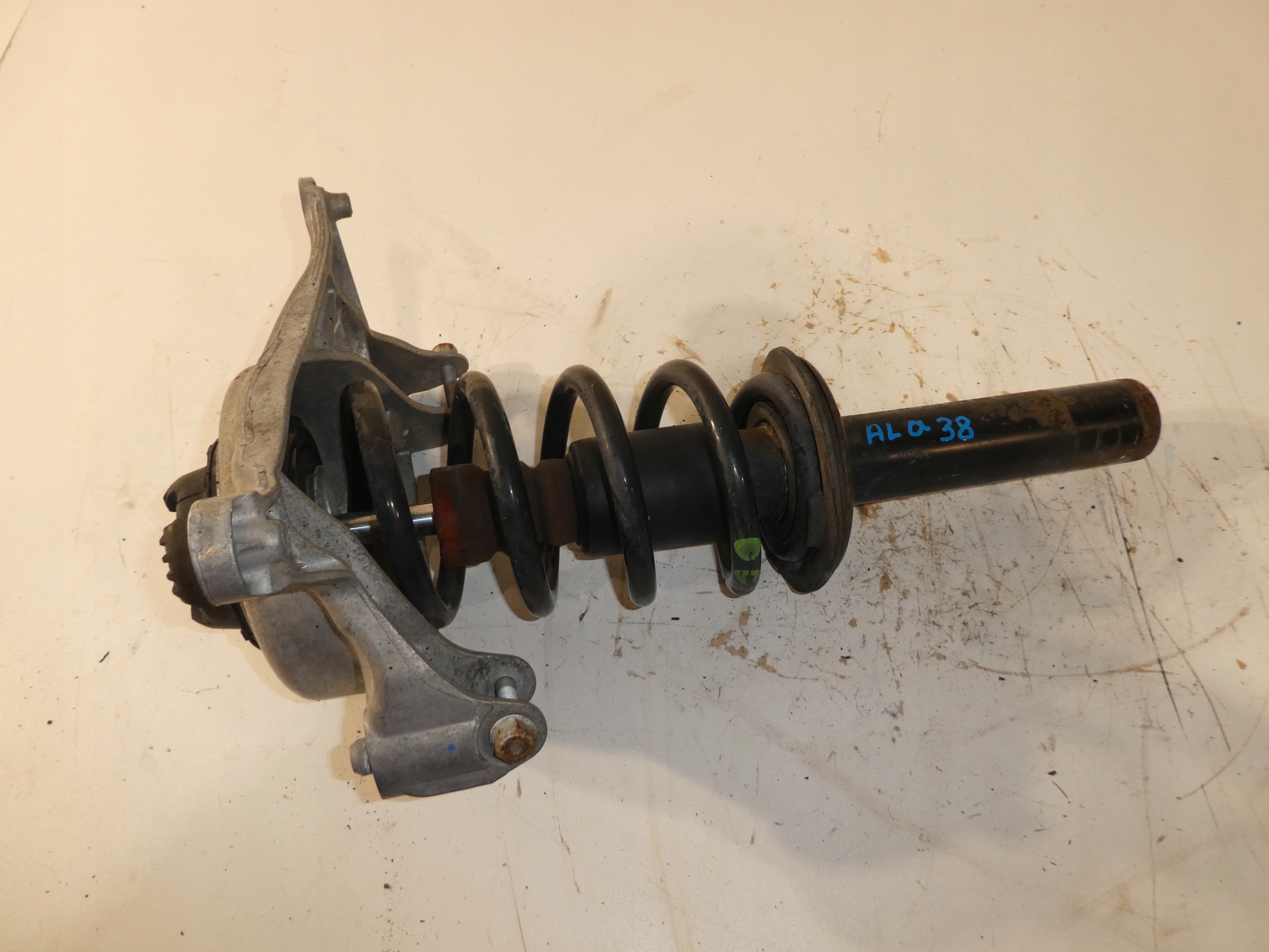 AUDI Q5 shock absorber MCPERSON front 8R0031F