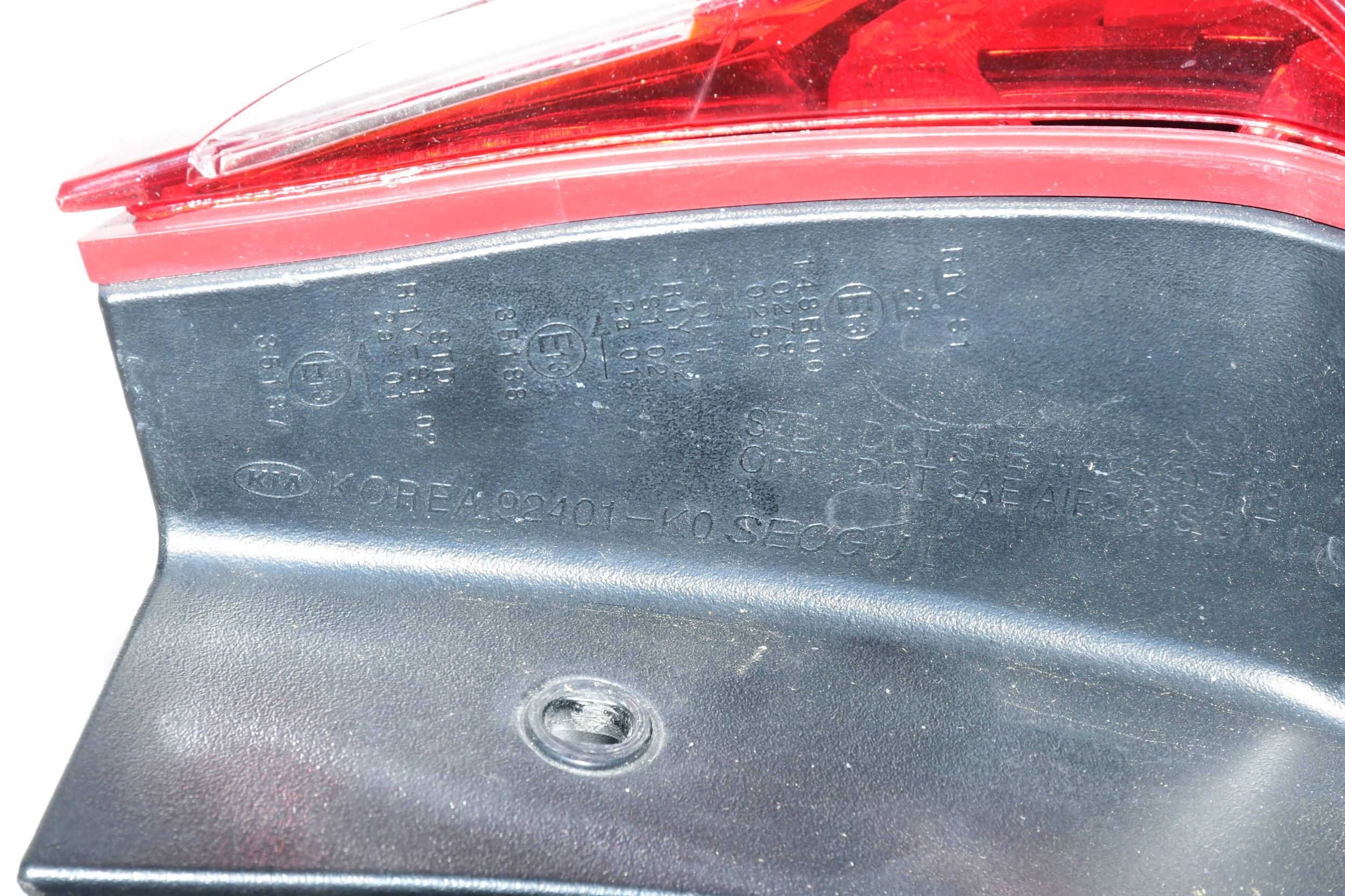 kia SOUL год 2021 задний левый фонарь led 92401-KO 500 ZŁ.