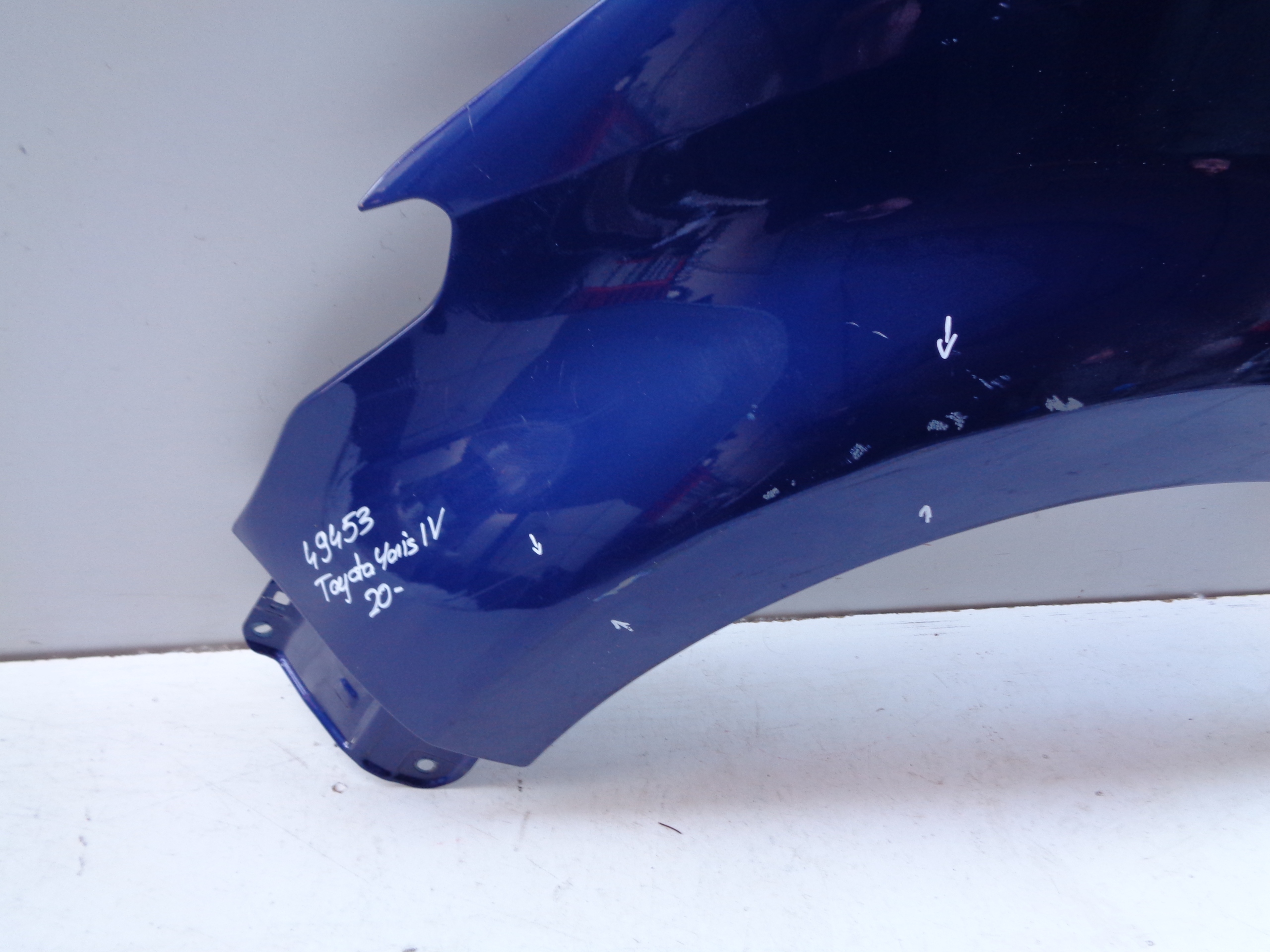 fender left front TOYOTA YARIS IV 20- NR 49453