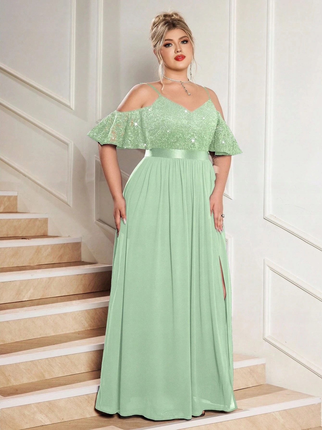 Shein Šaty Plus Size S Tylovou Horní Částí S Flitry A Rozparkem 44 1 Ma