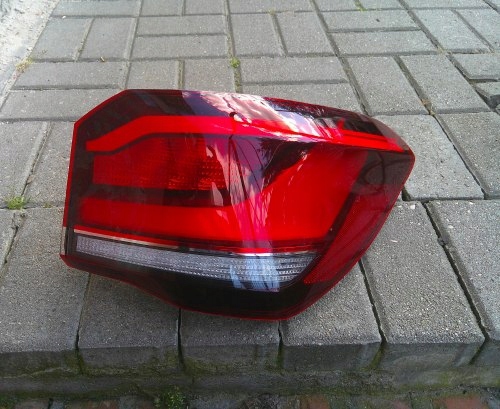 BMW X1 F48 LCI LIFT 19+ LAMPA TYLNA PRAWA LED ORYGINAŁ EUROPA