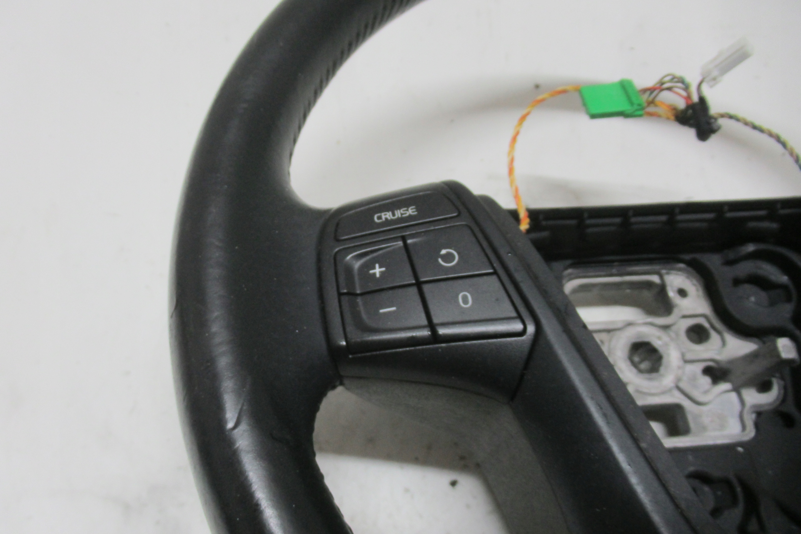 VOLVO V70 2.0 D 09R lenkrad MULTIFUNKCYNA EU