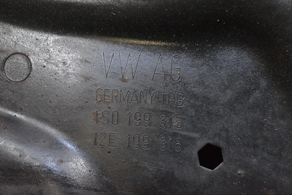 axle beam sider subframe axle beam front VW UP 1 and 1.0 12V 60 KM 11-20