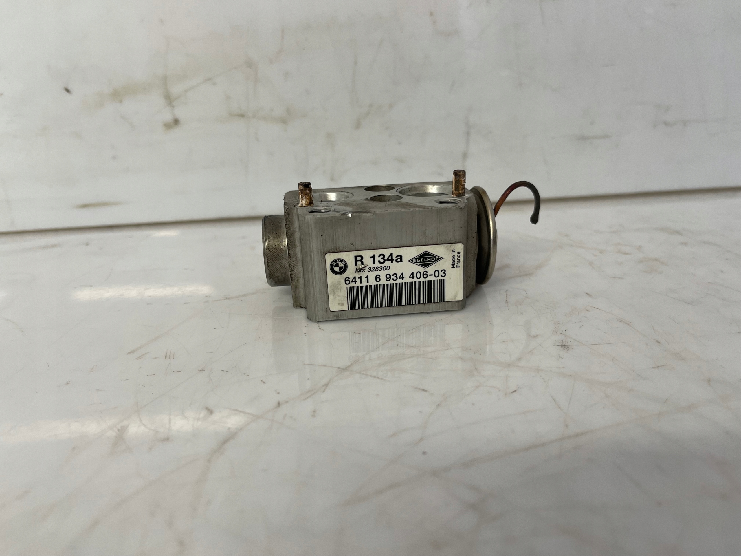 BMW E87 E90 E91 ventil ROZPREZNY klimatizacije 6934406