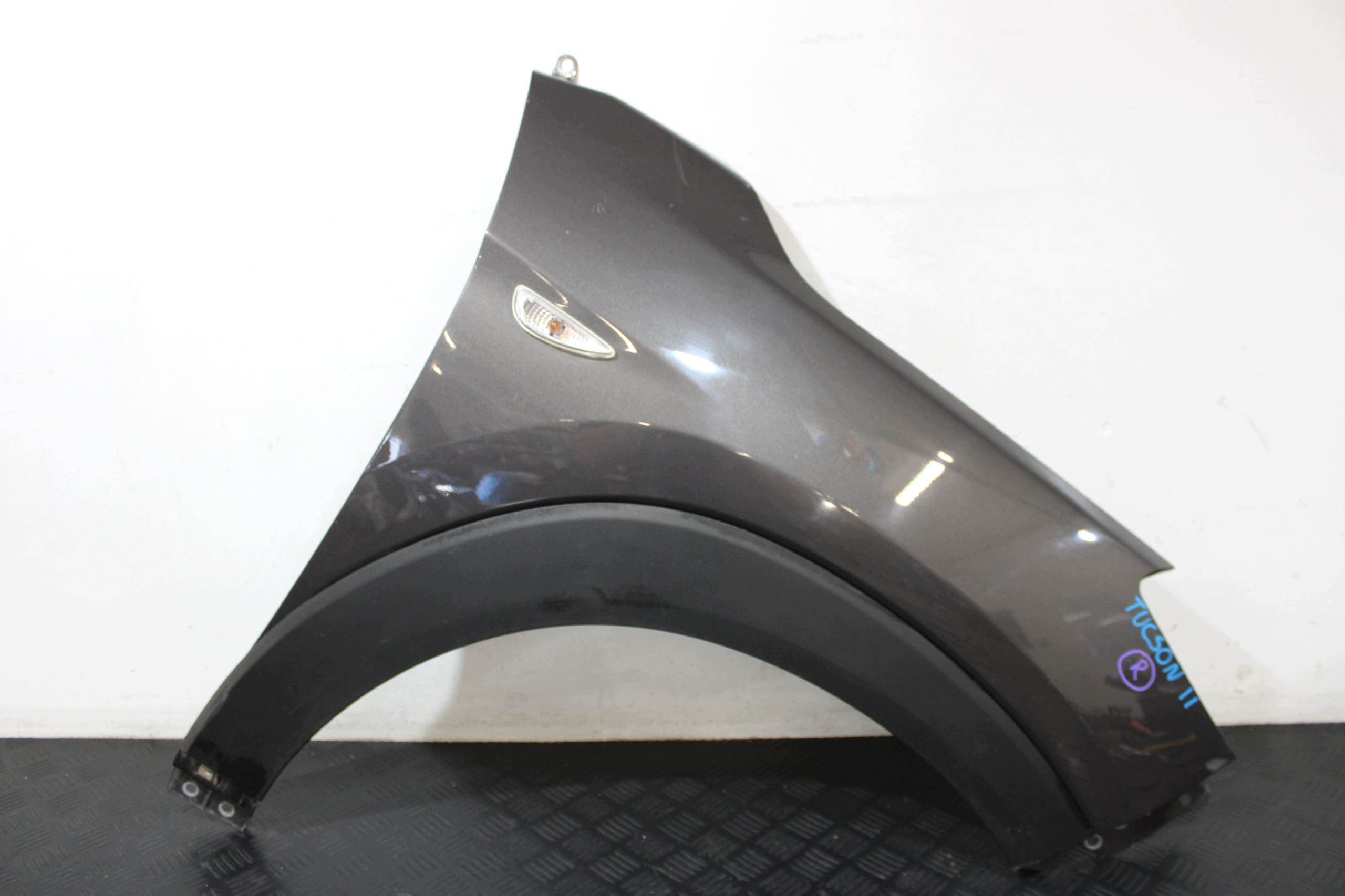 blatník pravý předek přední HYUNDAI TUCSON III 3