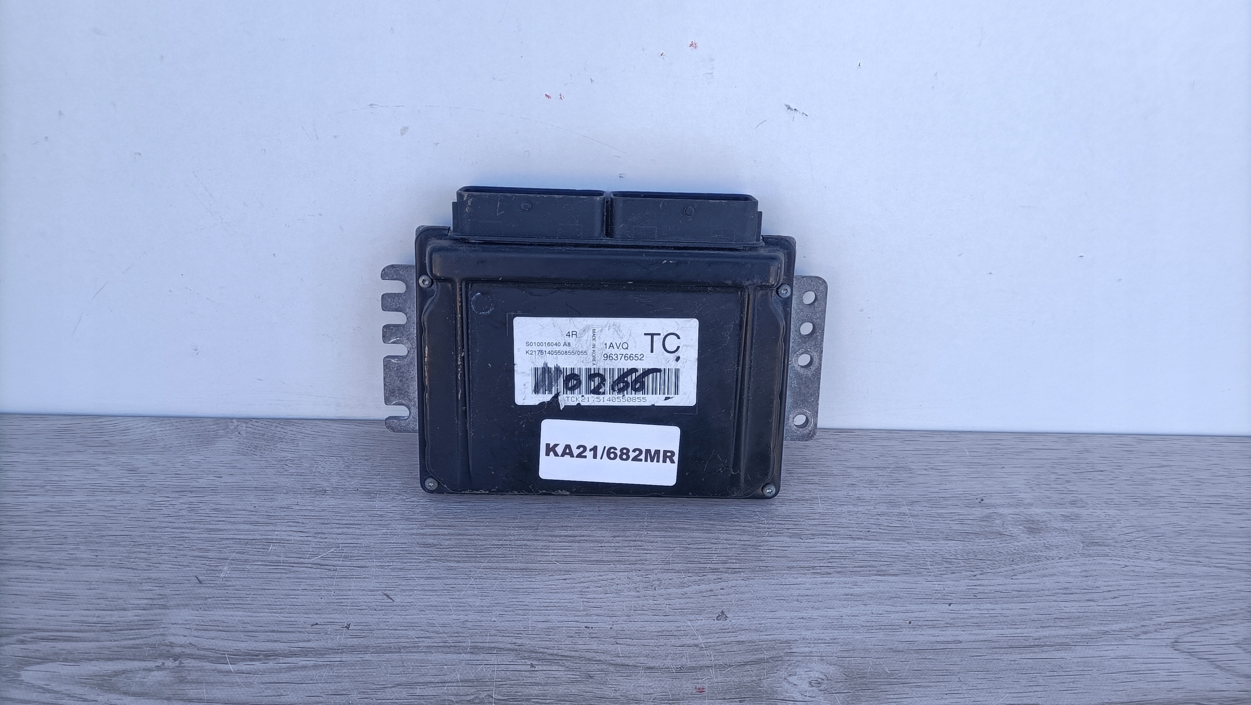 computer control unit of the engine DAEWOO KALOS AVEO 1.2B 96376652 KA21/682MR